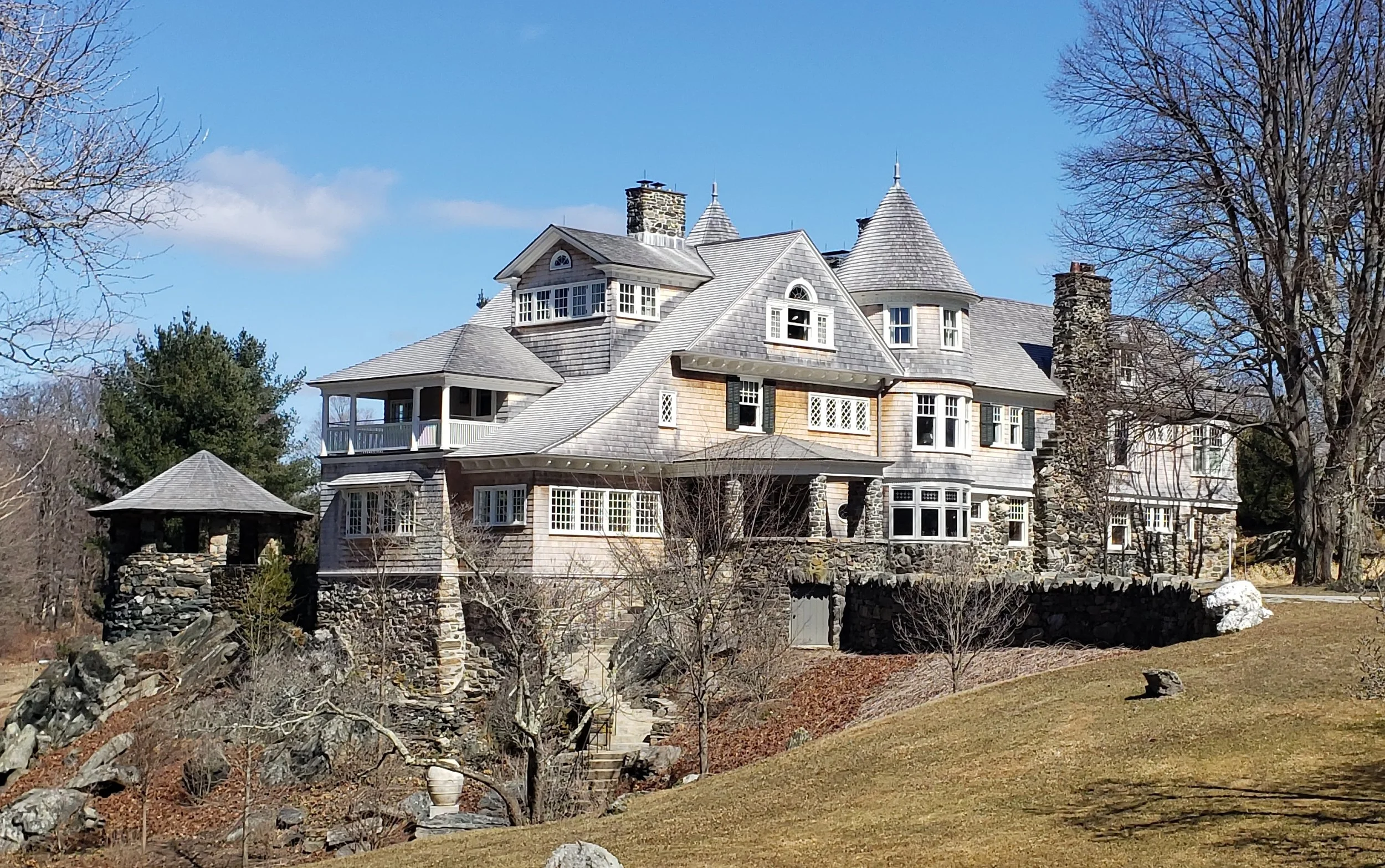 27-wood-siding-roof-roofing-washington-ct-slate-and-copper.jpg