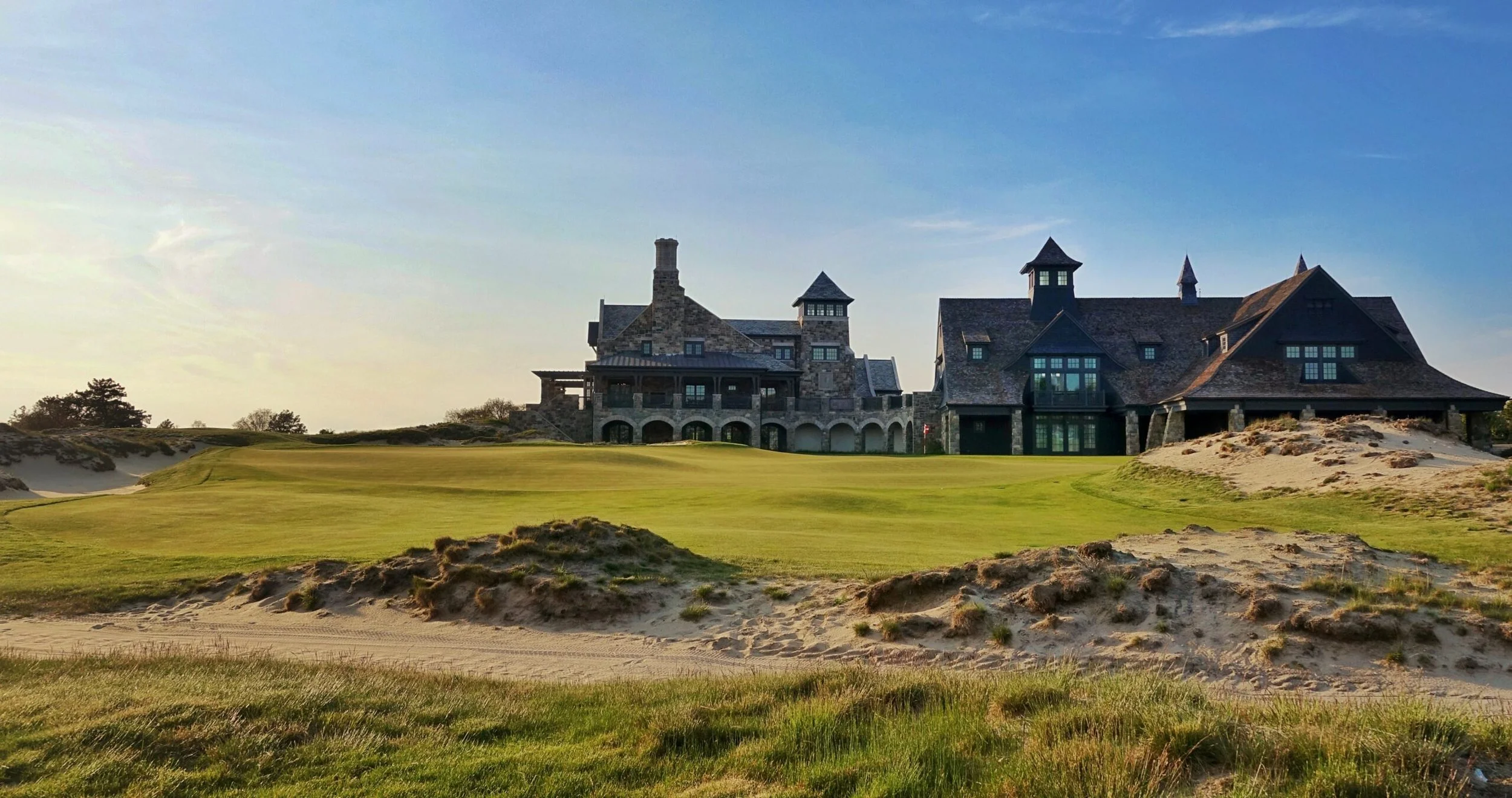 Friars-Head-9th-with-Clubouse-scaled-2 (1).jpg