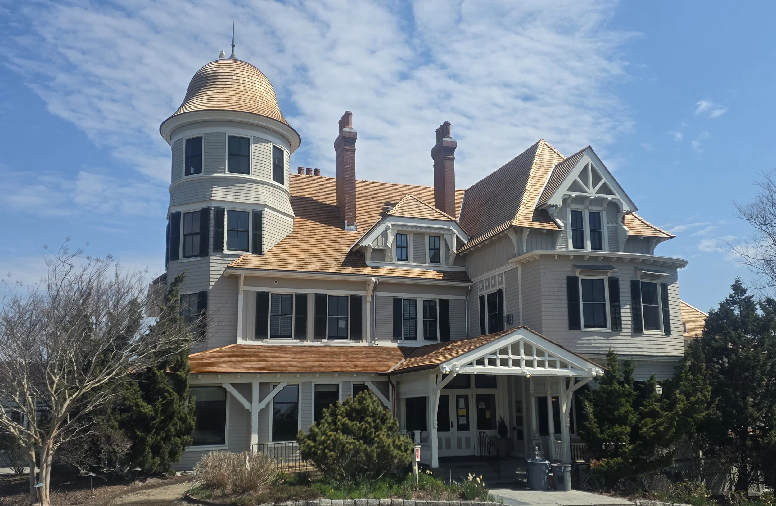 01-castle-hill-newport-slate-copper-portsmouth-historic-cedar-wood-roof-restoration.jpg