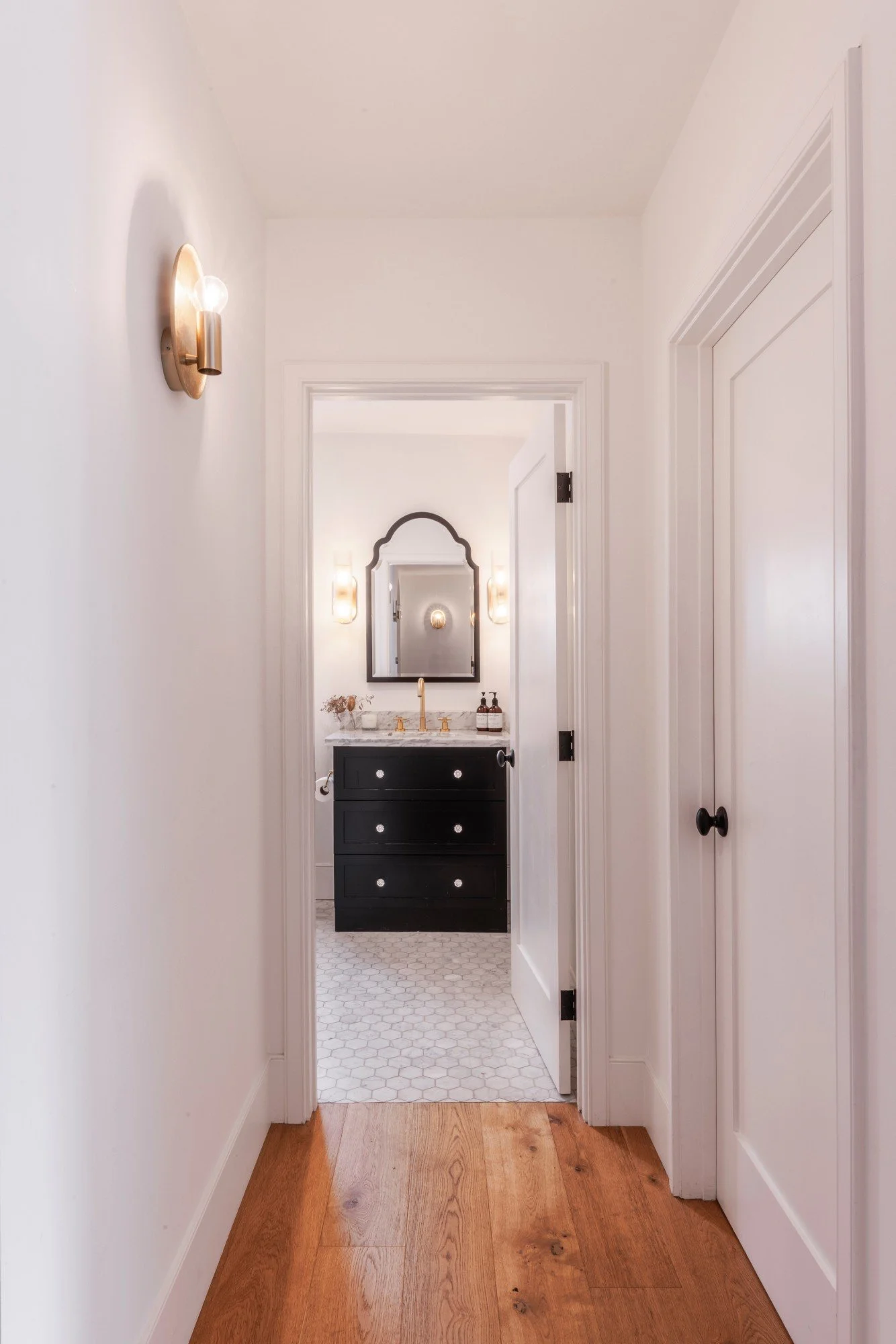 zoie-brook-designs-redondo-residence-2 (1).jpg