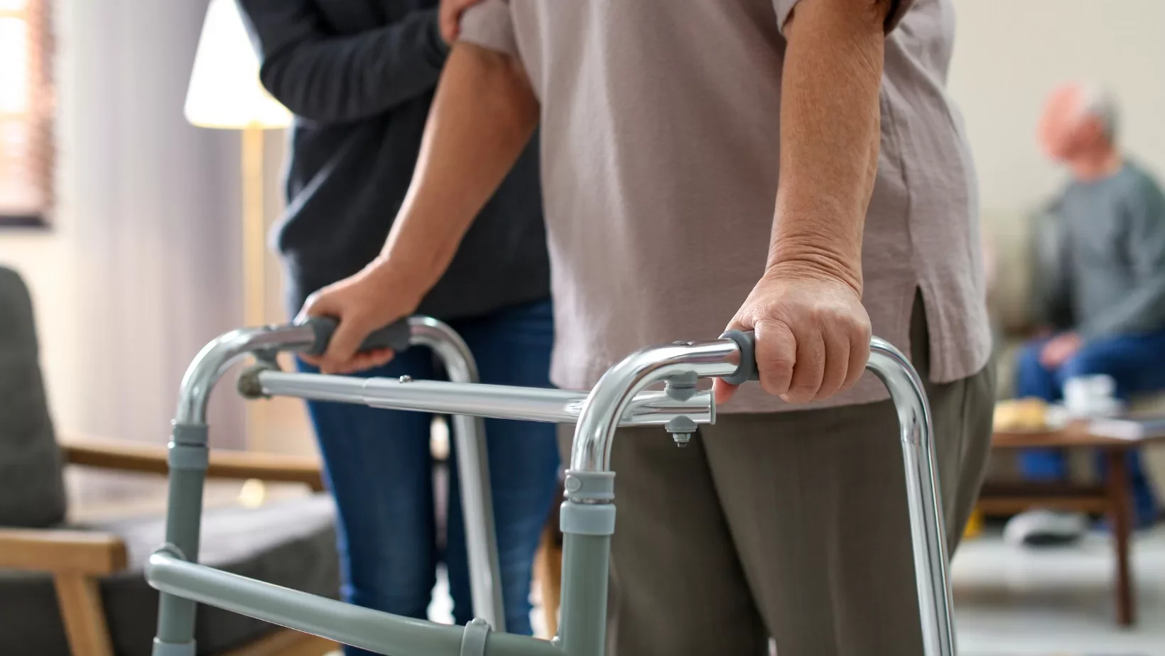 Living with Parkinson’s: How Home Physiotherapy Can Help with Common Challenges