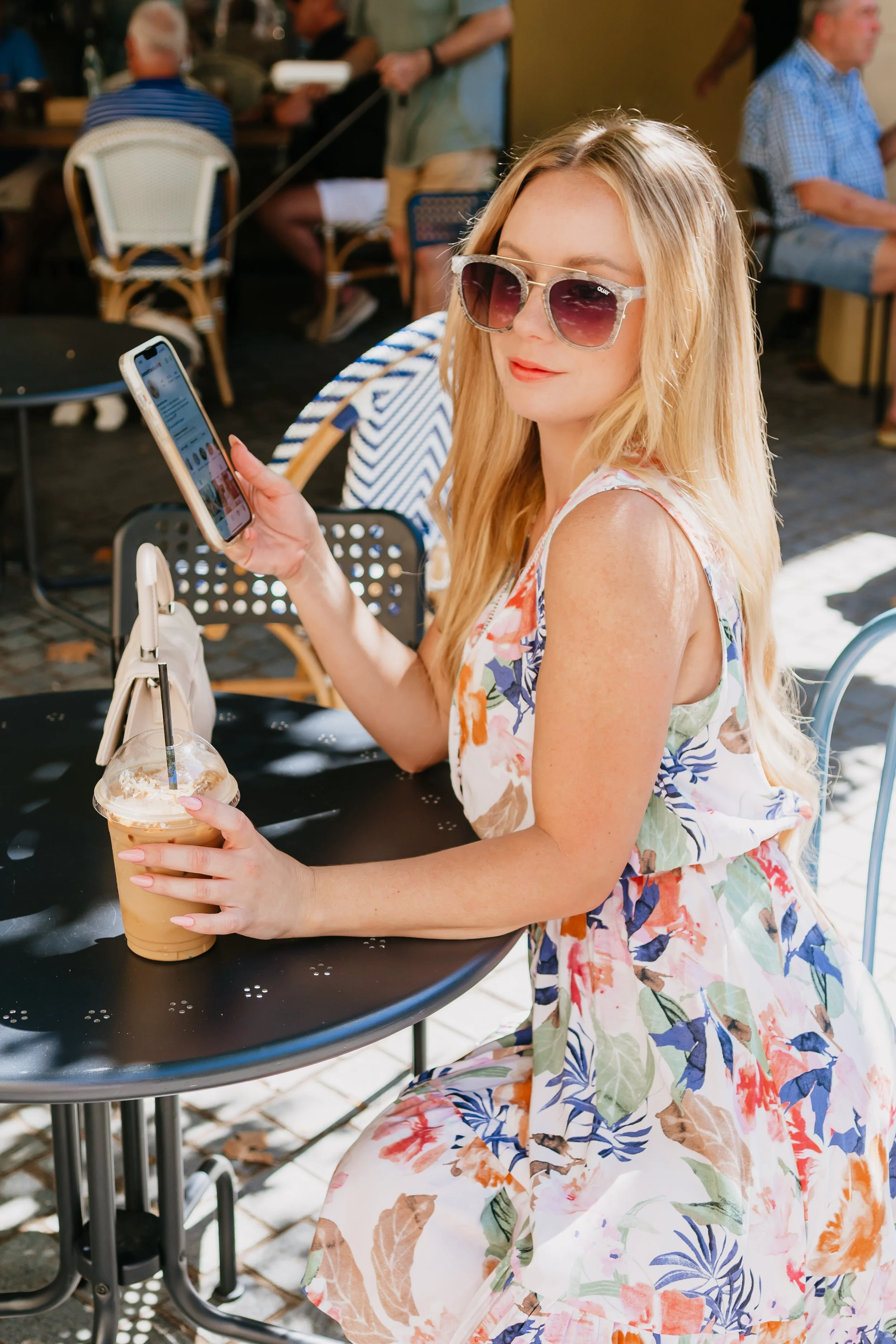 Samantha Elle in a lifestyle photoshoot, Gold Coast freelance model with 6 years experience. Blonde Hair