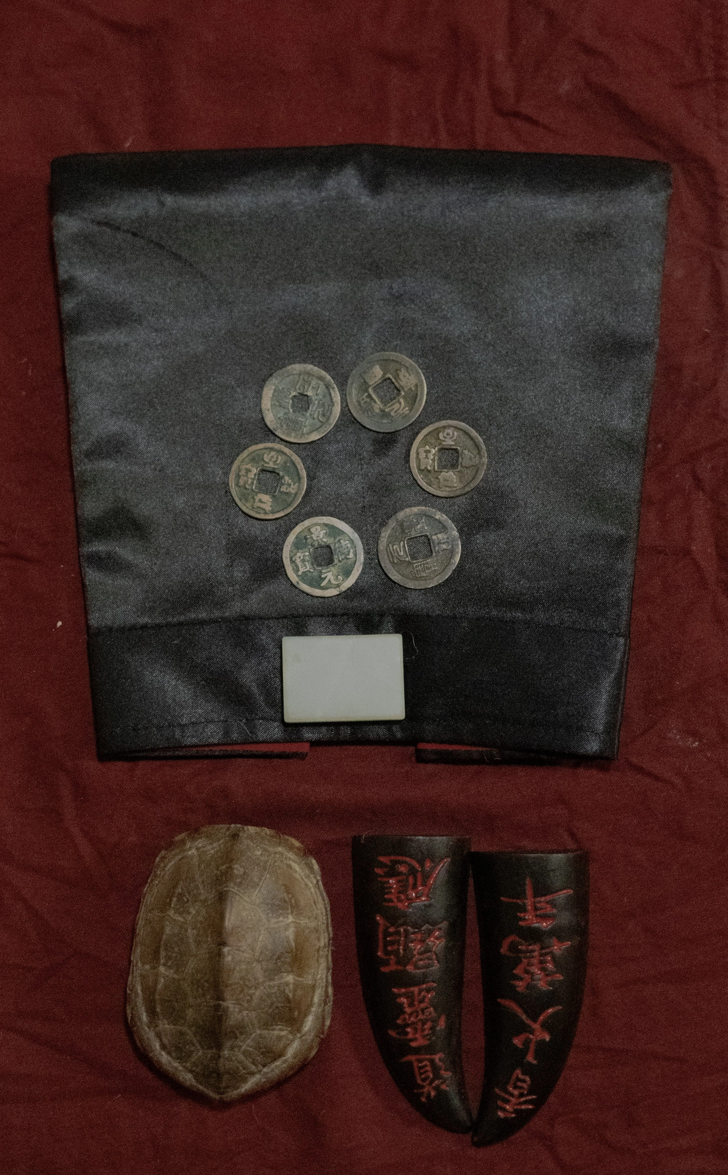 Liu Yao & Jiao Bei Divination (Complete Reading)