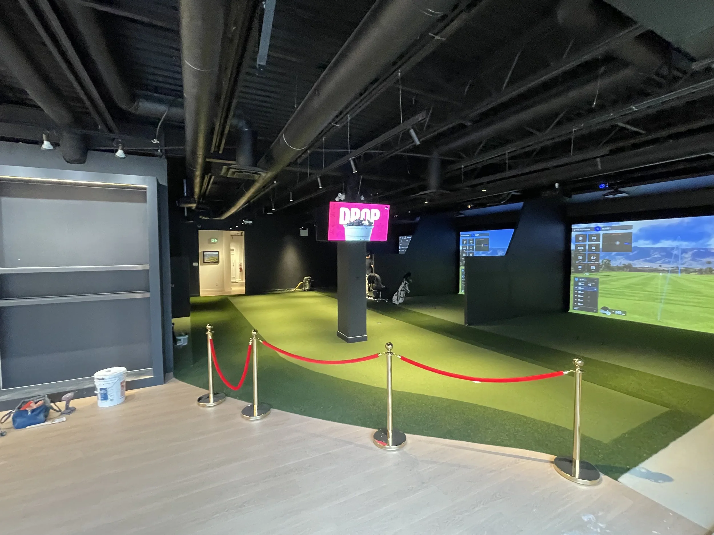 Central Golf Club - Screens and Tech