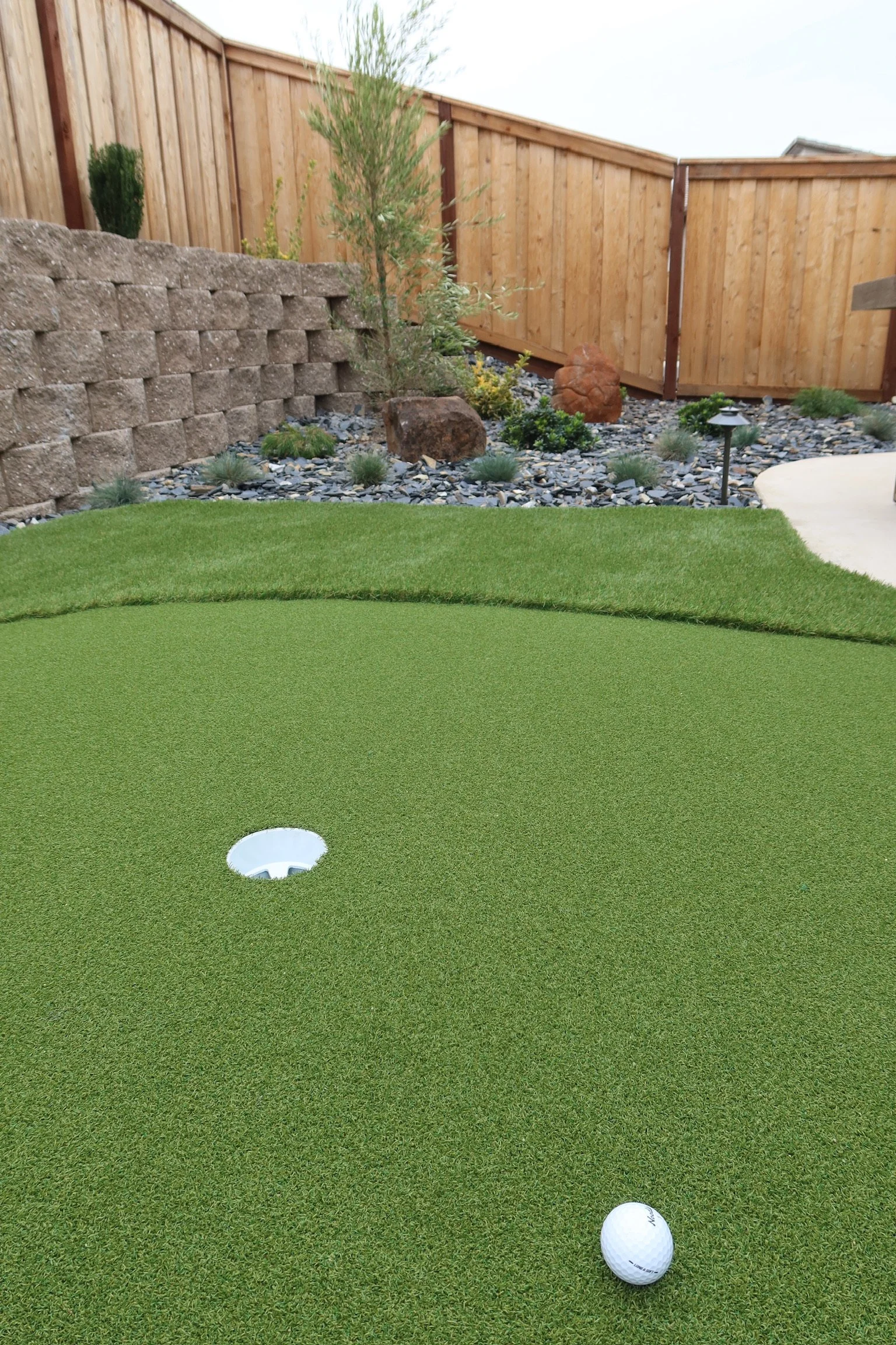 Lancescaping-Putting-Green-Turf-7.JPG