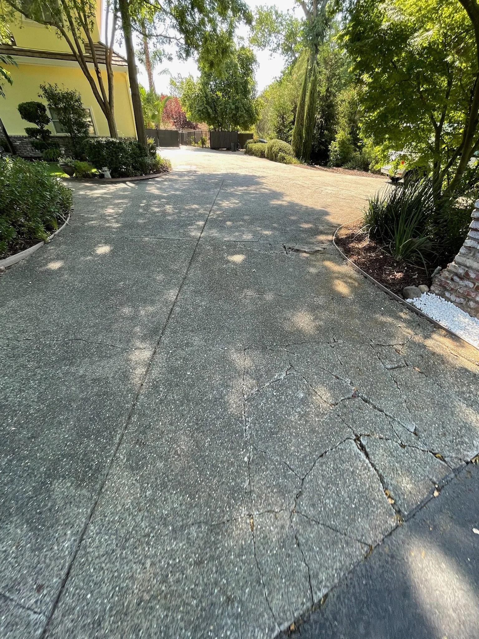 Lancescaping-Driveway-stone-1.jpeg