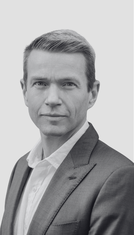 Paul Hirons - Executive recruitment expert specialising in commercial and operations roles at C-Suite level