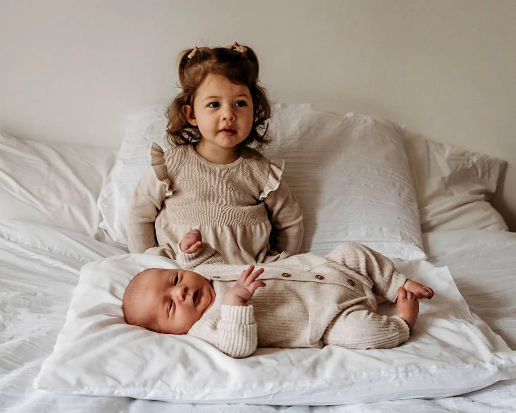 The Calm Birth Method combined with modern hypnobirthing tools to give families confidence and calm ahead of labour and birth.