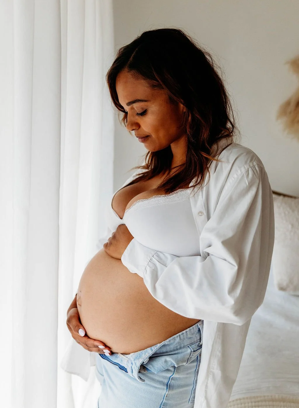 Antenatal Hypnobirthing Course. Four-week hypnobirthing course combining science, relaxation, and practical tools for calm, empowered birth.