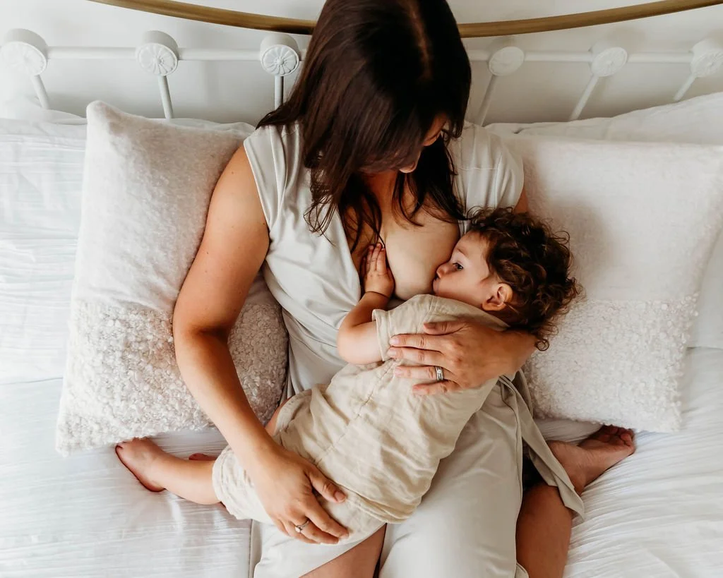 Two-hour antenatal doula sessions exploring pregnancy, birth options, and emotional preparation for labour.