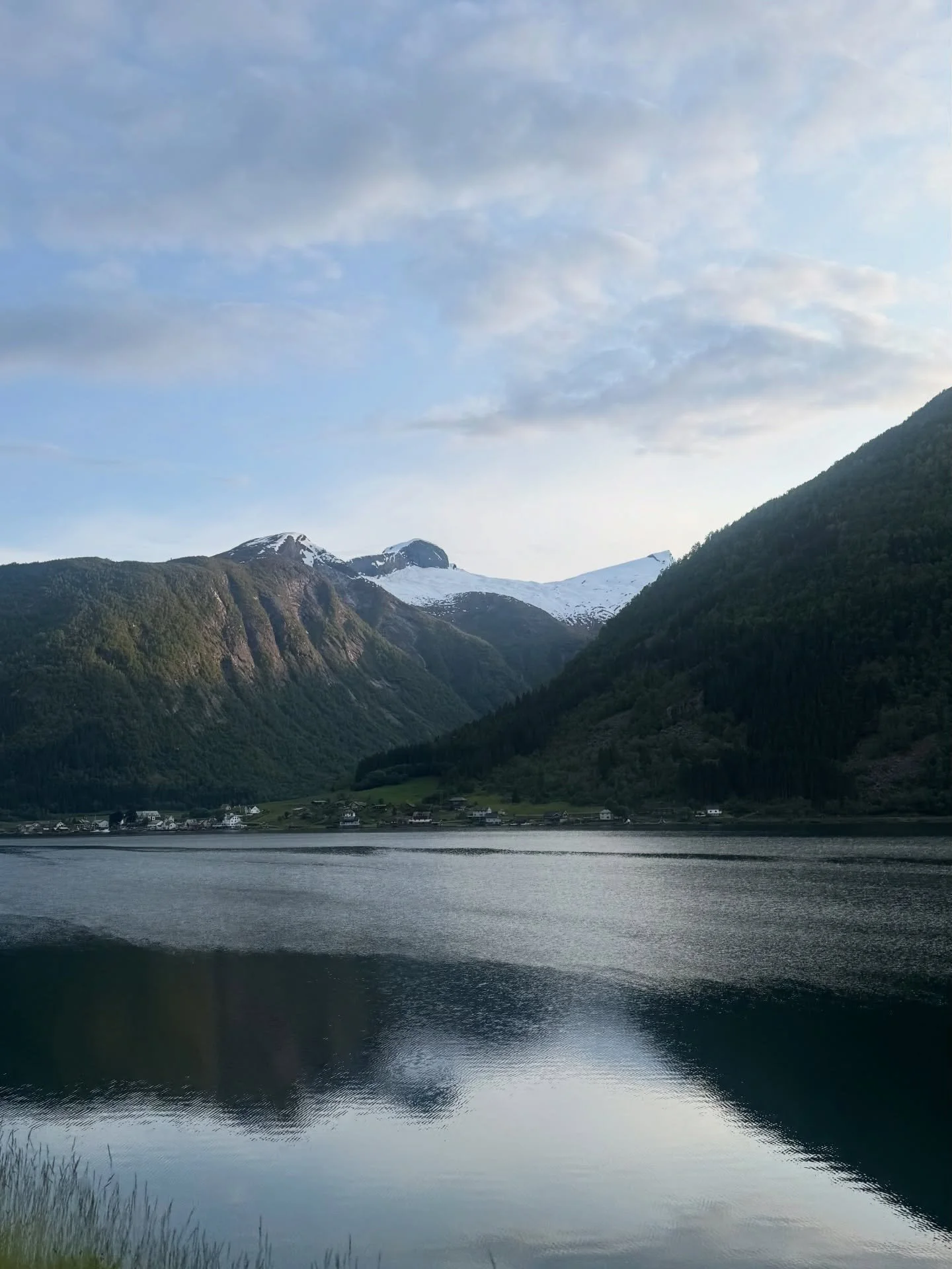 🏔️See and experience once in a lifetime opportunities! These are just a small portion of what our Norway trip had to show us!

#aceadventures #discgolf