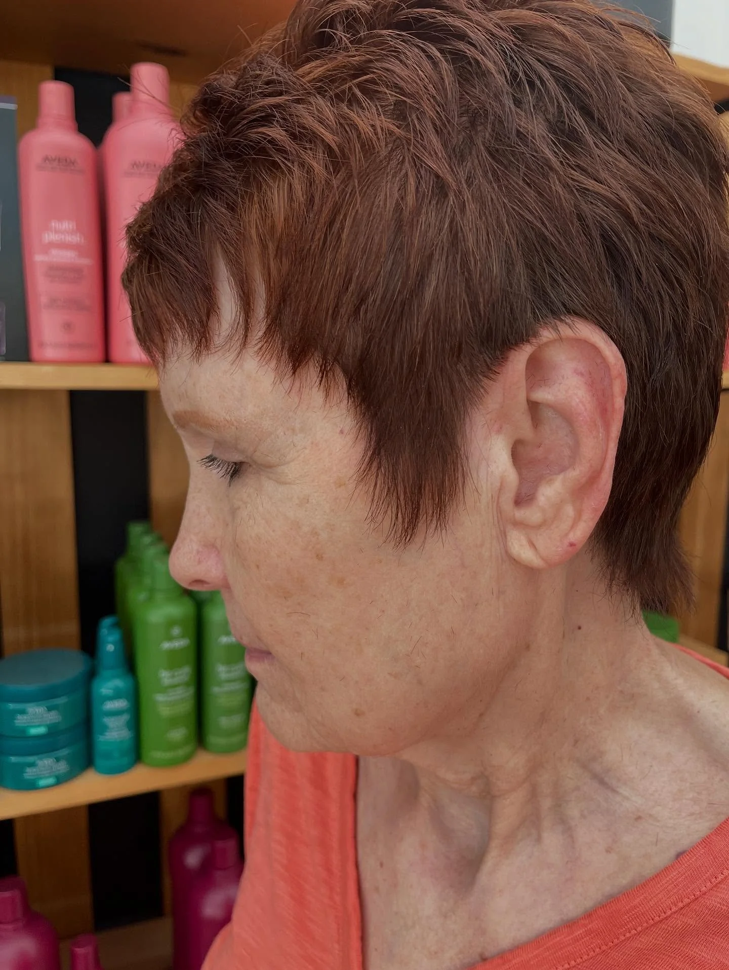 Pixie haircut 

#pixie #shorthair #shorthairideas #haircut #shorthaircut #pixiehaircut #shorthairdontcare #aveda #avedahair #pixiehairstyle #pixiecut 
@michelletaylor.hairdresser