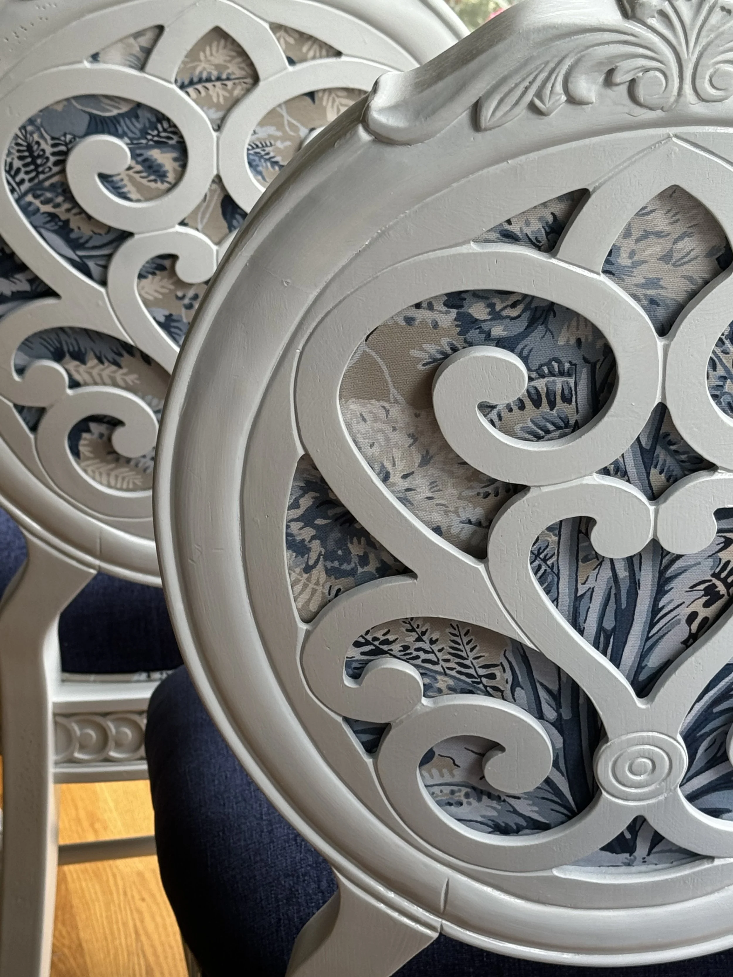 French Country Antique Set