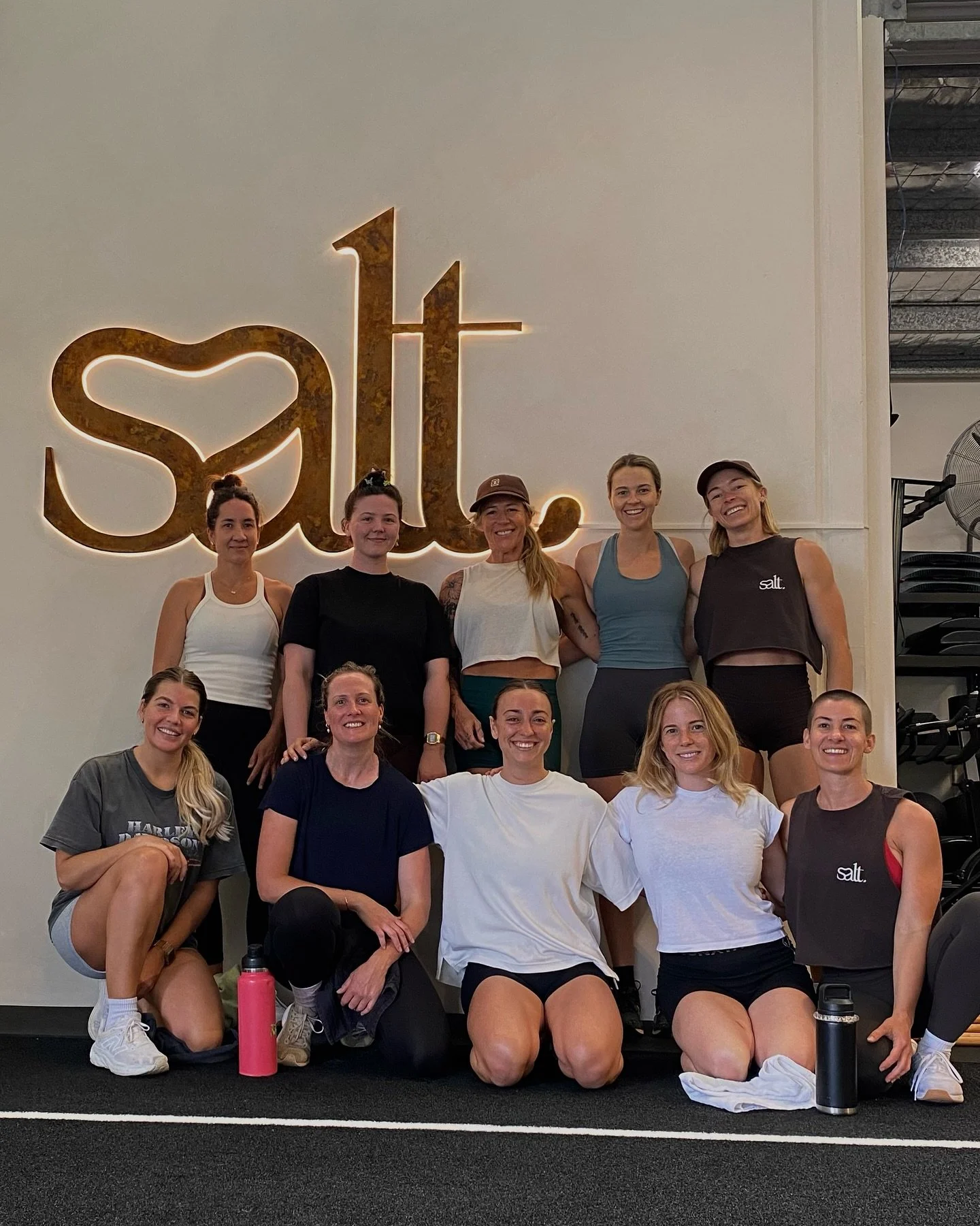 Yeah the girls! 💪
Everyone smashed their strength sessions this morning

A reminder you can bring a friend (or friends) for free tomorrow and Saturday - the more, the merrier!