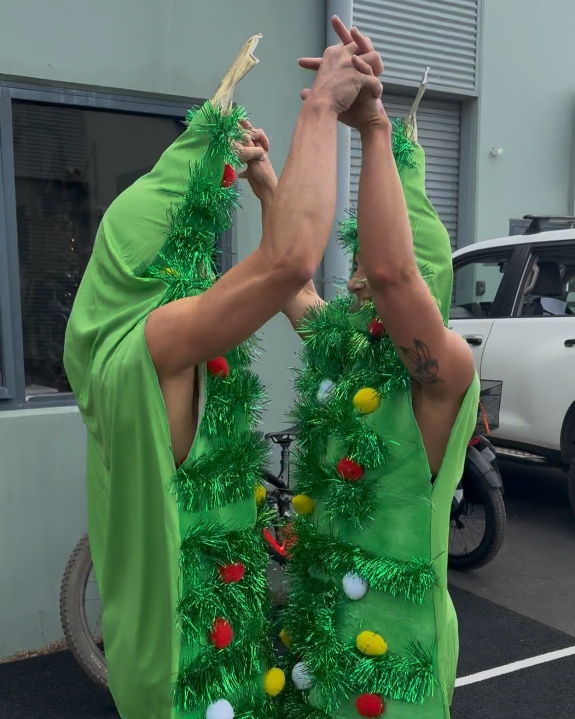 Merry Christmas Salt fam🎄🎅❤️
Wishing you all a fun &amp; merry day tomorrow!

You&rsquo;ve all worked so hard the last few months - now it&rsquo;s time to indulge in those Christmas treats! 

We&rsquo;ll be back in the gym on the 27th for a Salty S