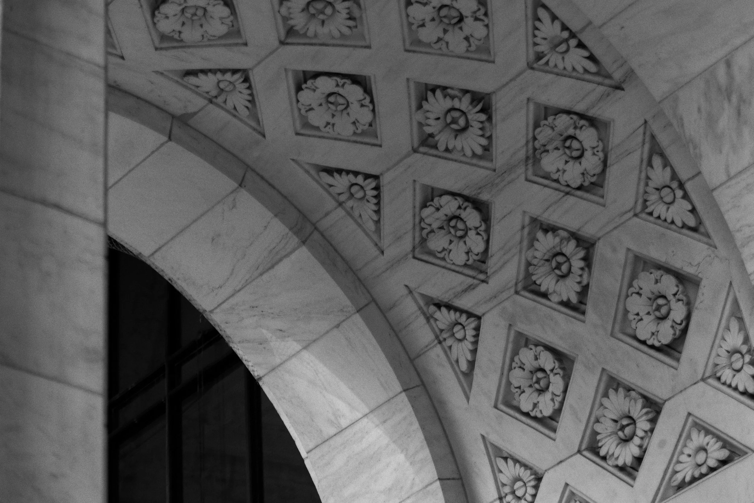 New York Public Library (B&W) | 07.08.26  18.jpg