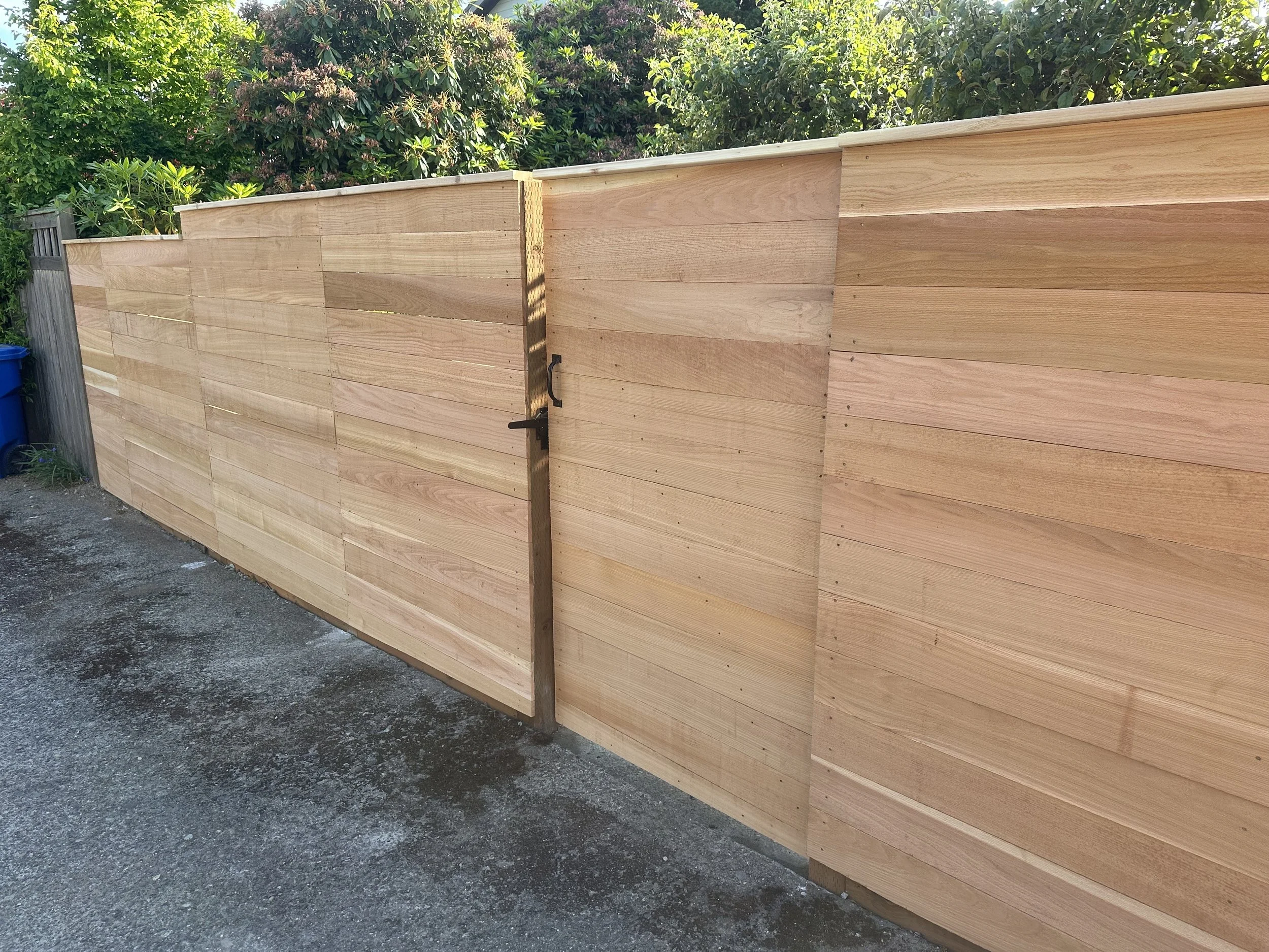 Horizontal Flush Fence