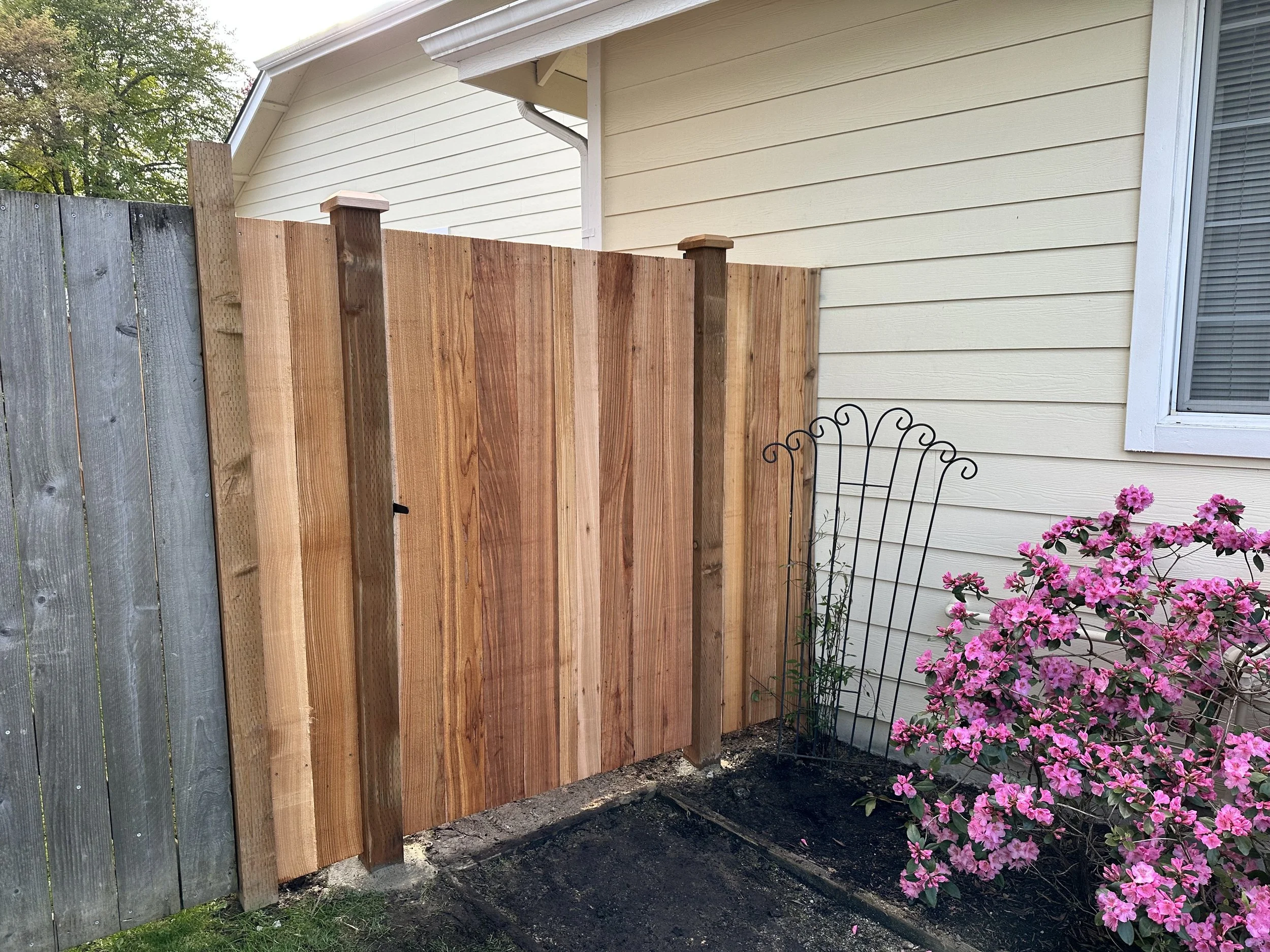Dog-Ear Fence "Gate"