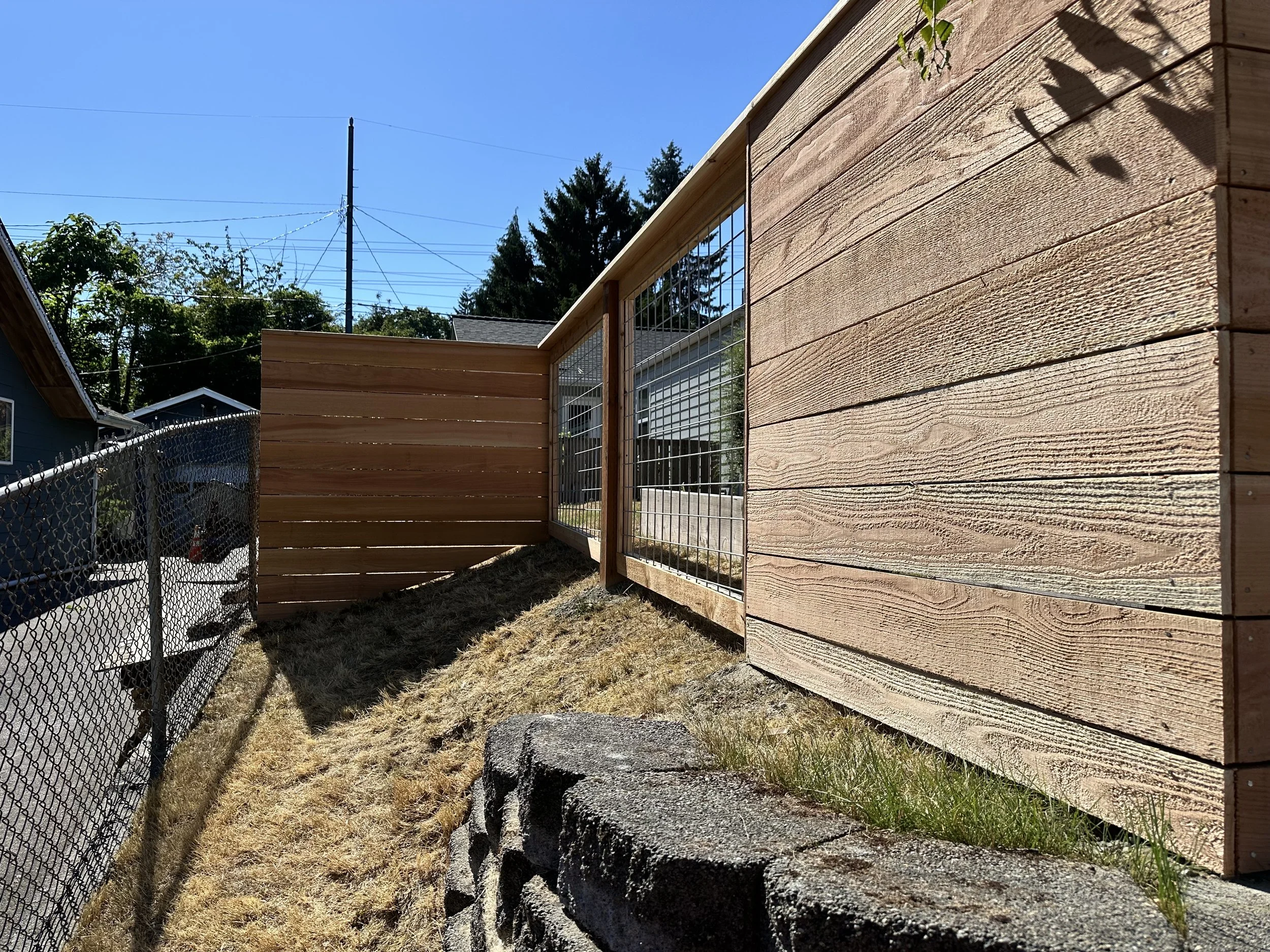 Horizontal Fence with Wire Panels