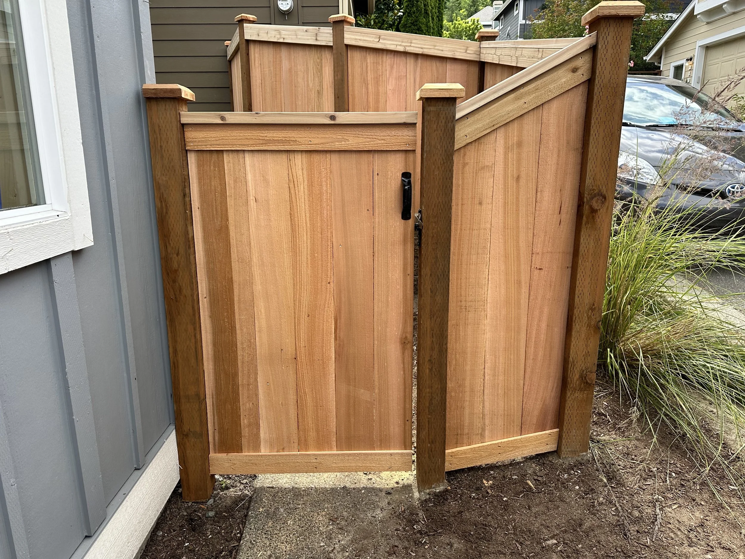 Board-on-Board Fence "Gate"