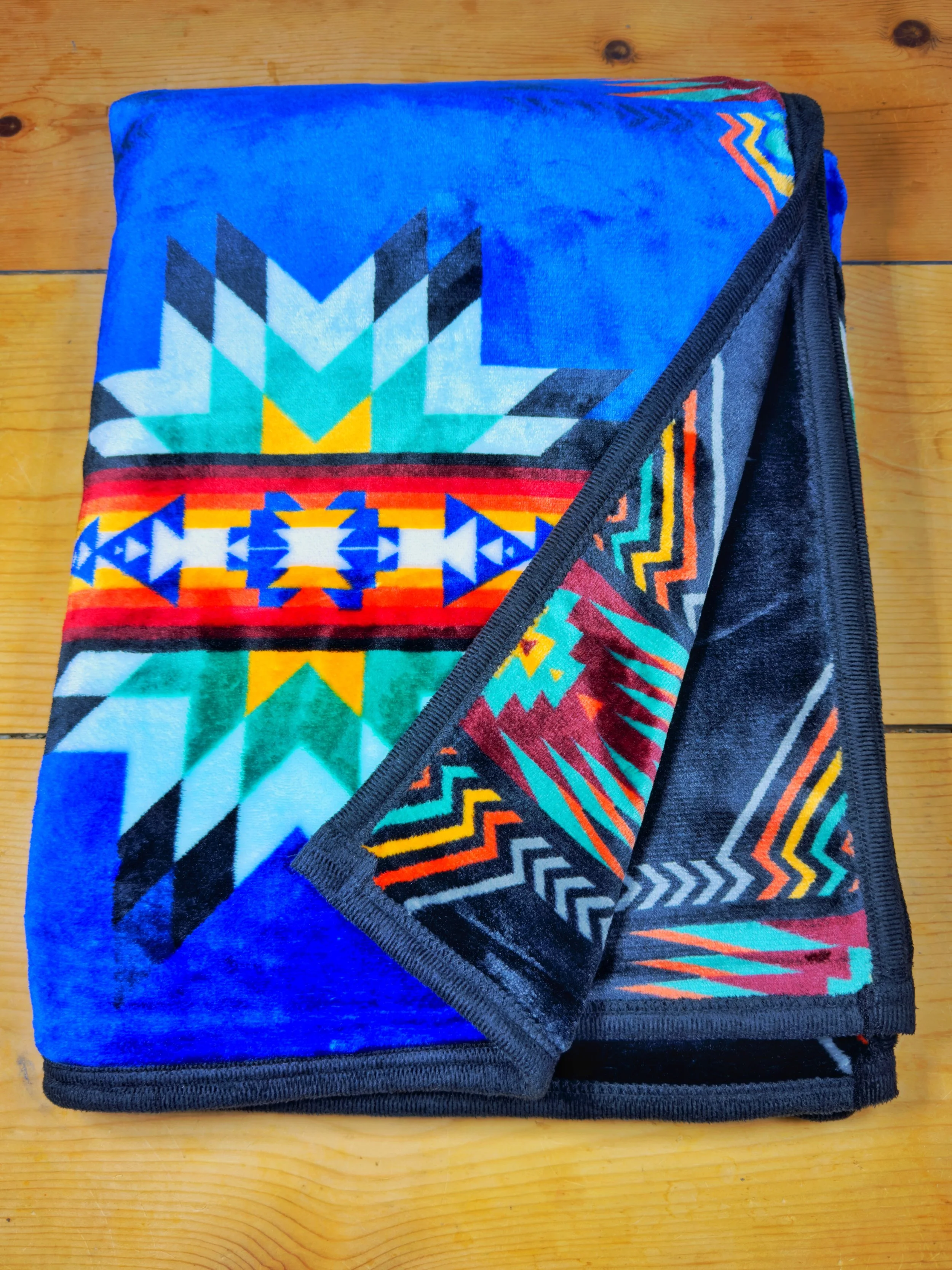 Patterned Fleece Blanket - Deep Blue