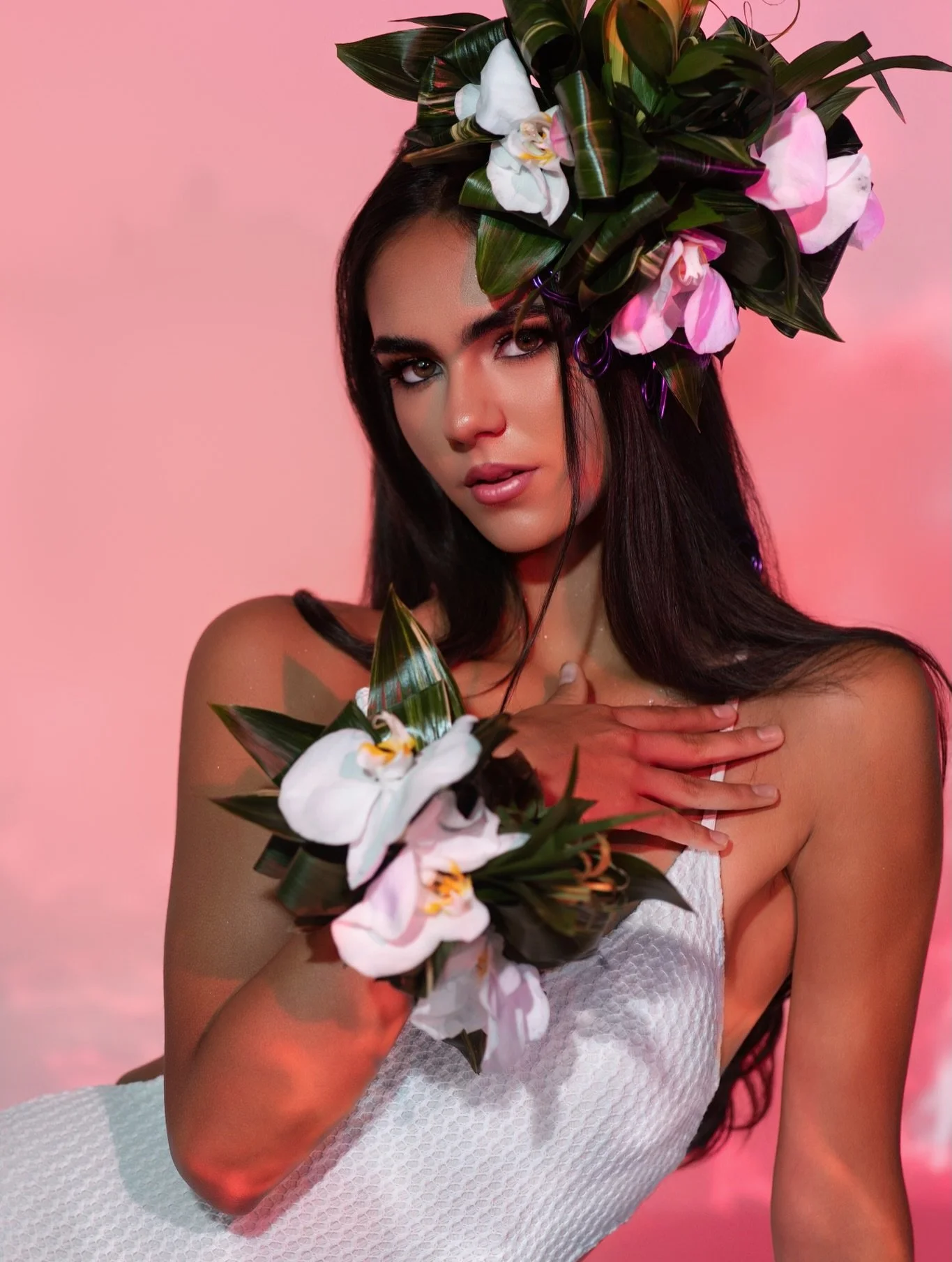 Summer feels a lot like blooming 👑
And with it comes a new opportunity to shine.

Very soon, @misshispanoamericauniversal will officially begin its castings to choose the next queens&hellip; are you ready to become the next one? 

📸 @pureglambyje 
