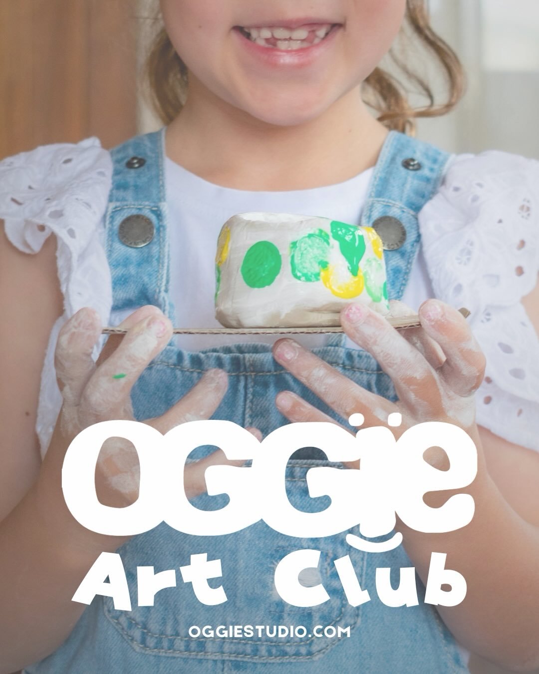 Welcome to Oggie Art Club 🎨

Art workshops for kids explore, create and make this school holidays - created by an artist for little artists aged 5-10!

📸 Cardboard Cameras - Turning a cardboard box into a mini camera with paint, recycled buttons an