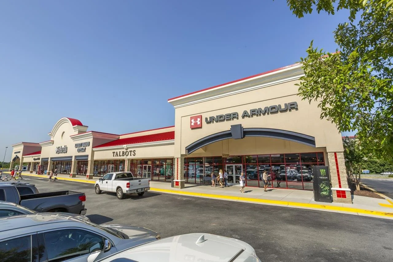 tanger outlet, outside stores, famous shopping center located in Locust Grove ga