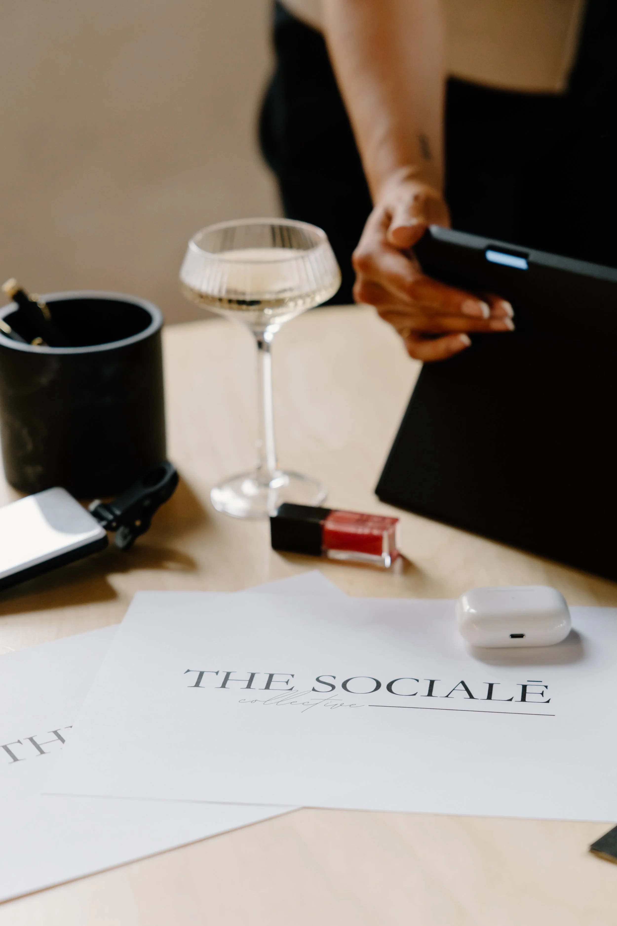 The Socialē  Hour