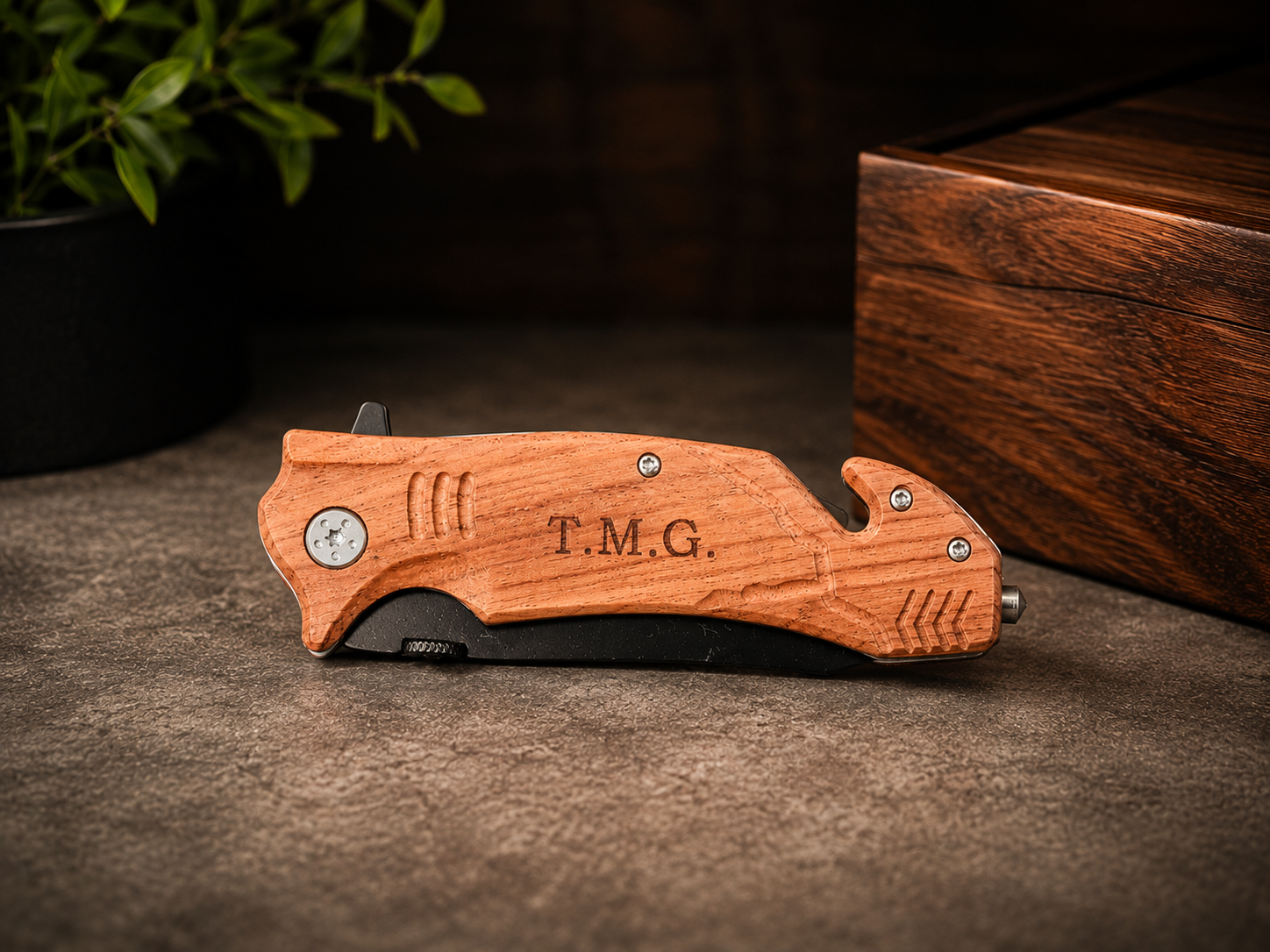 pocket-knife-closed-glazers-laser.png