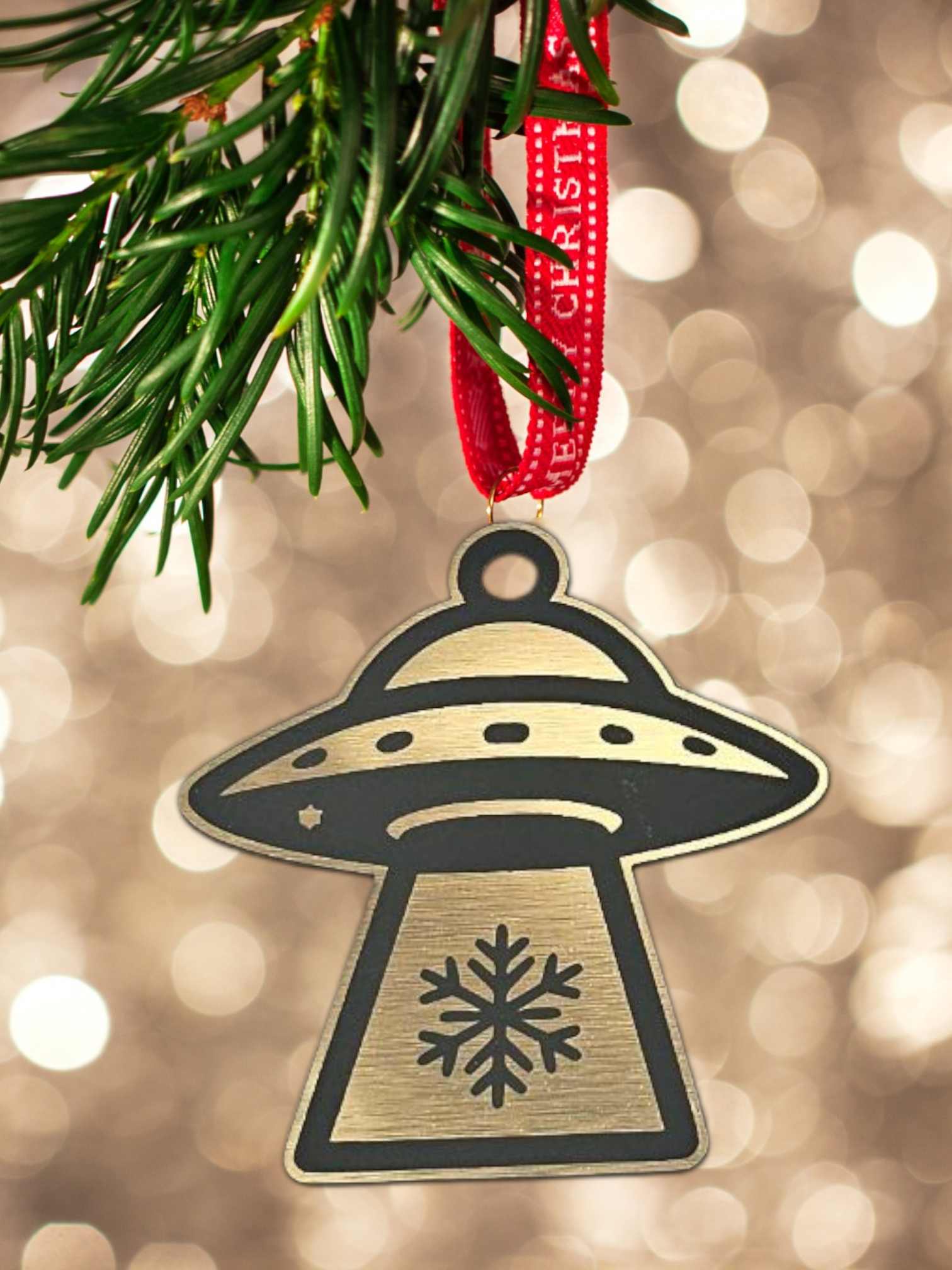UFO Snowflake Ornament – Laser-Engraved Holiday Decoration