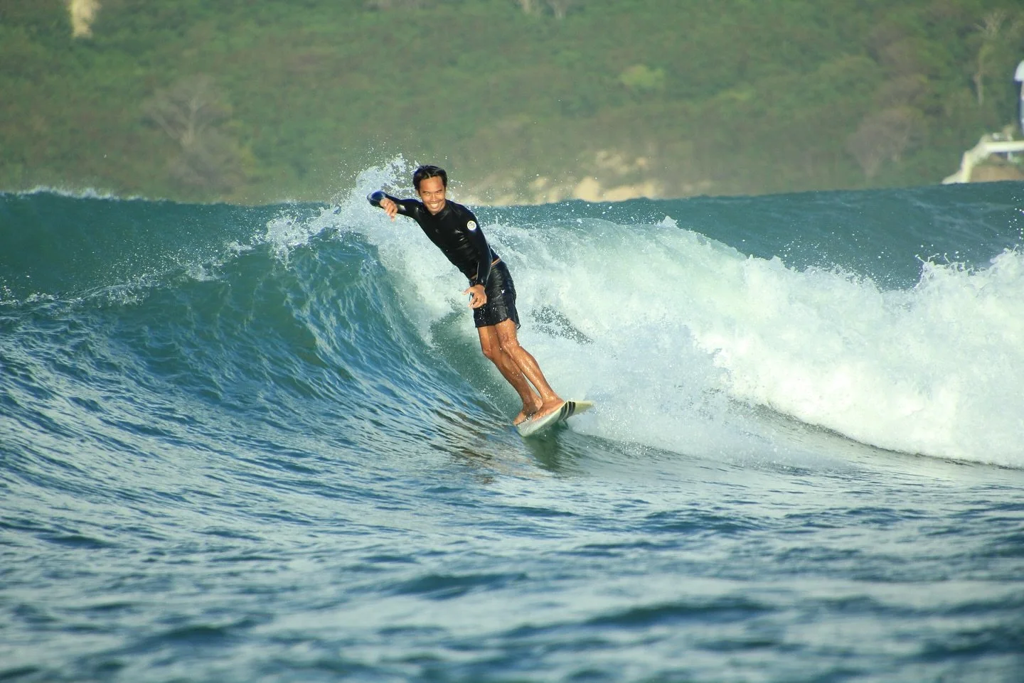 Rin - Surf Head Coach and owner of Jedi Surf 🏄🏽&zwj;♂️🌊🤙

With over a decade of experience riding and teaching waves, Rin is the Heart and Soul behind Jedi Surf.
As a certified surf instructor with more than 10 years of coaching, Rin brings a dee