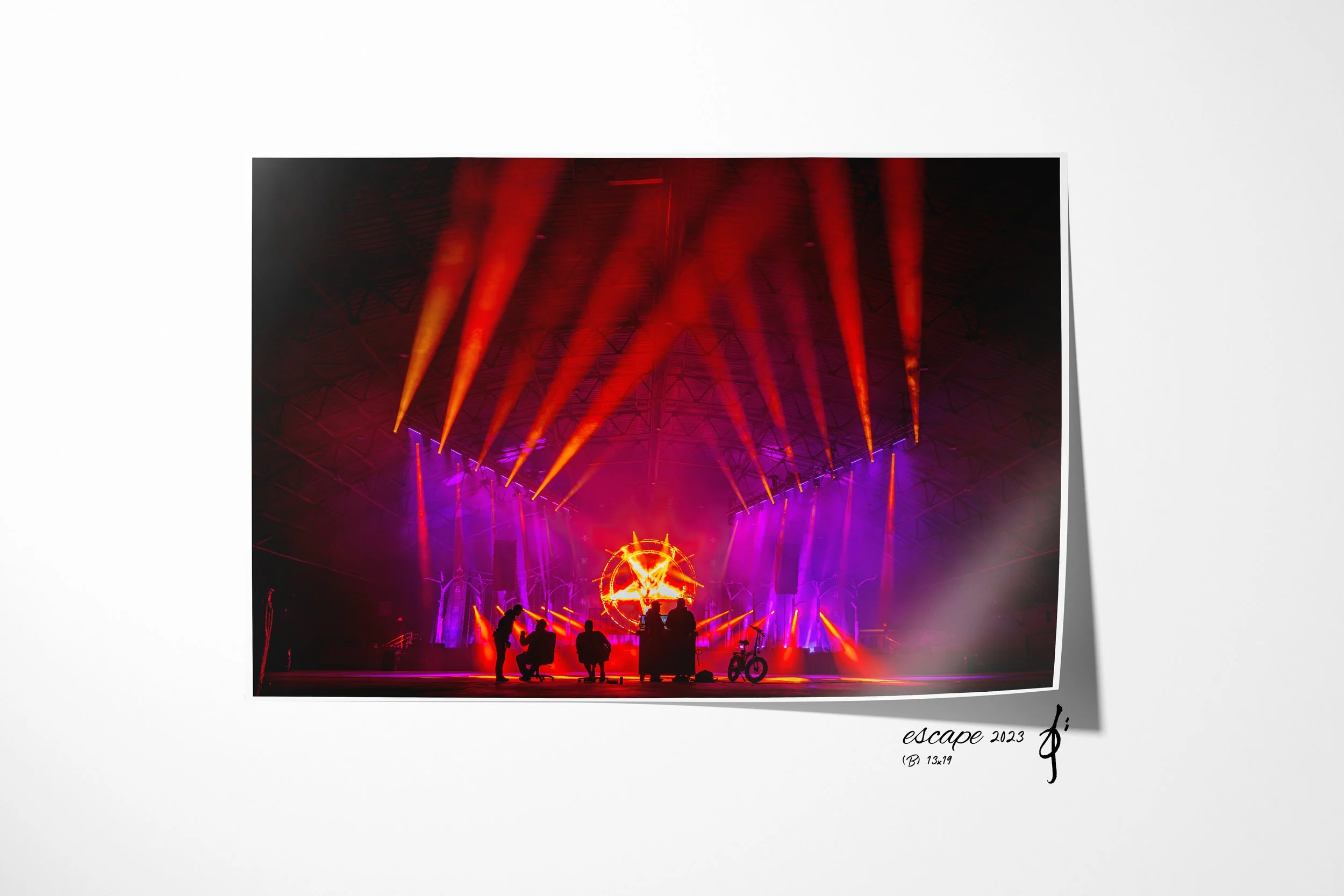 escapbe b mock up2(matte) 1.jpg