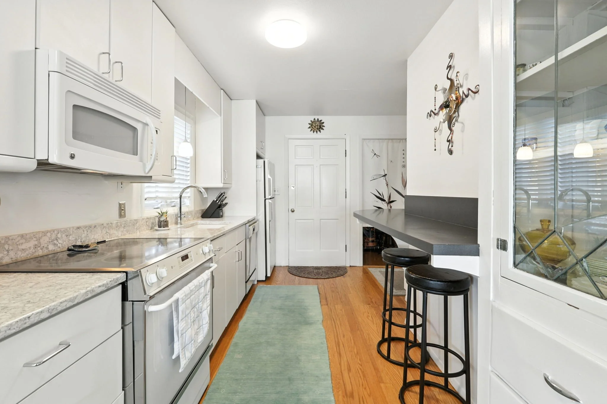 8-web-or-mls-Address Here-7.jpg