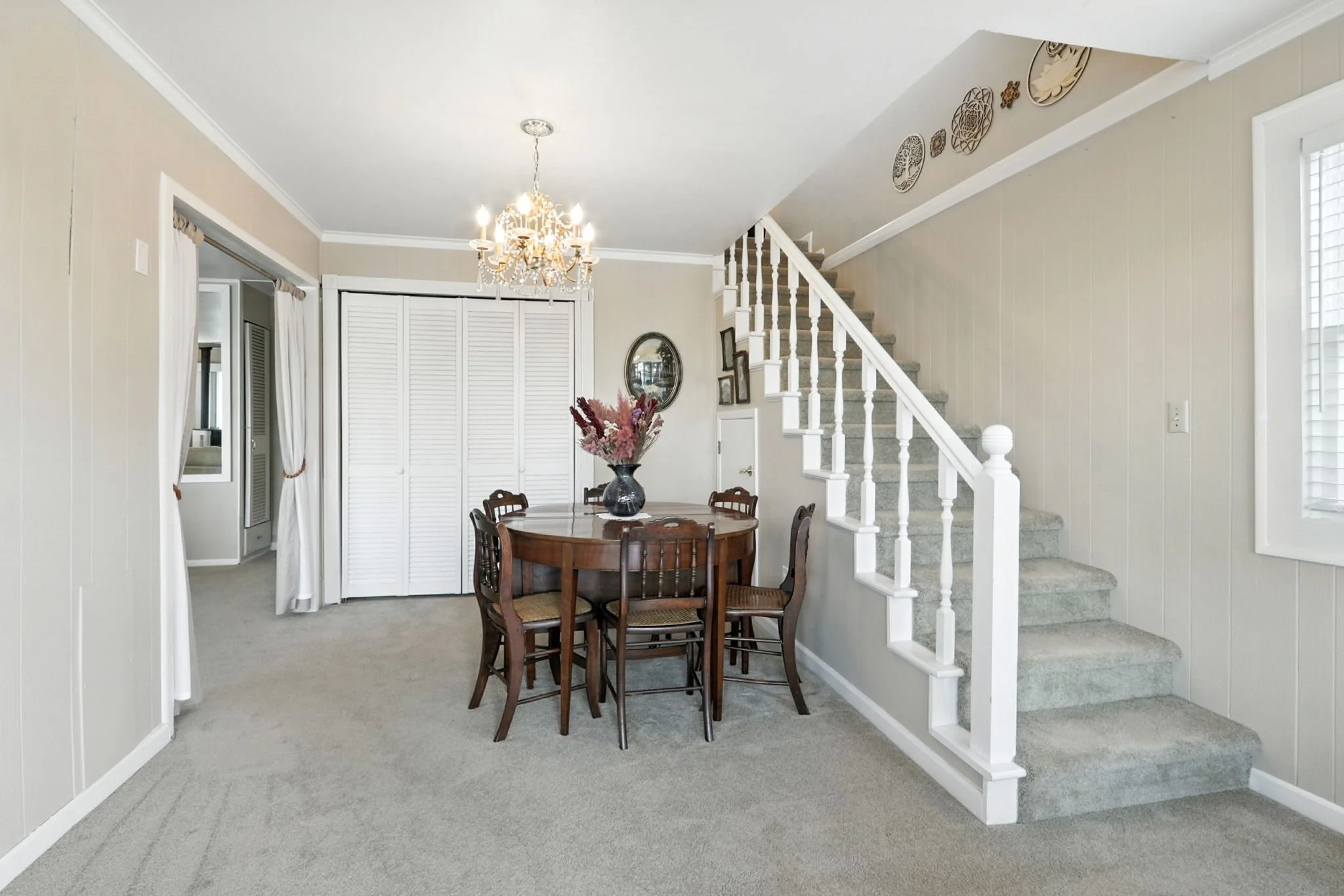 23-web-or-mls-Address Here-22.jpg