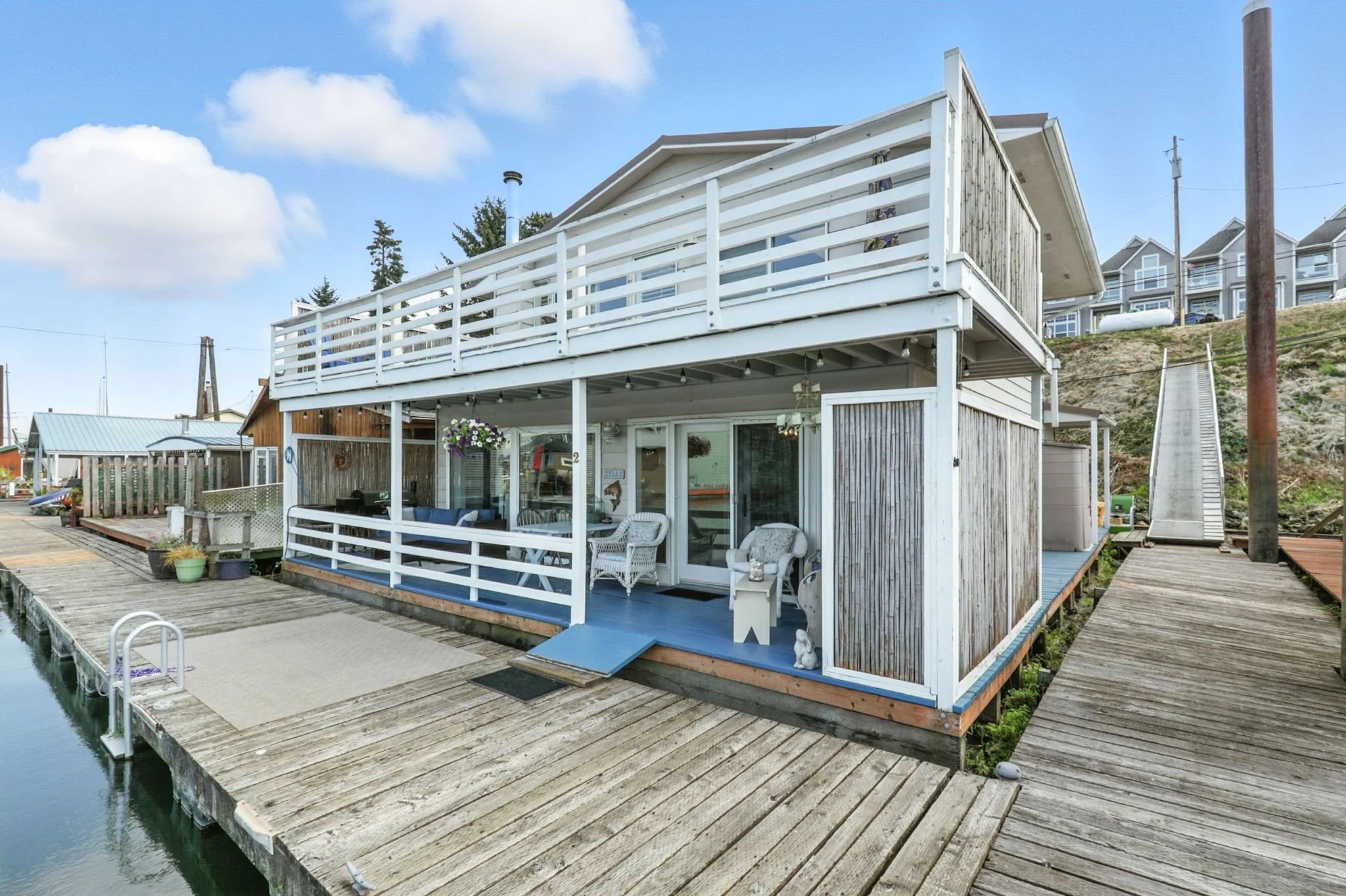 36-web-or-mls-Address Here-33.jpg