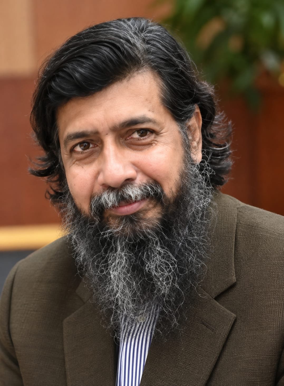 Dr. Md. Isharaf Hossain Honorary Chairman Freelance Independent Thinker, Writer and Researcher, Email: isharaf_hossain@yahoo.com