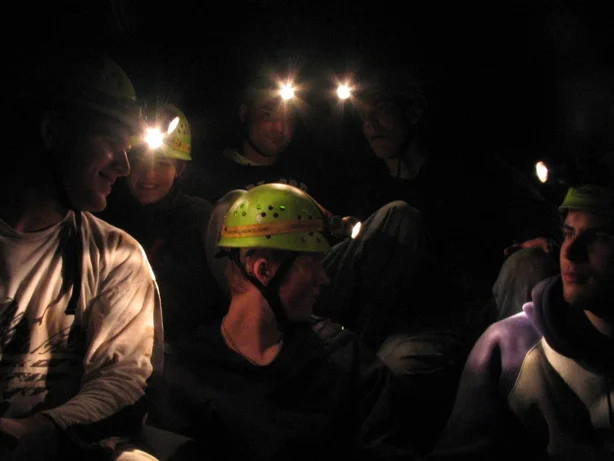 Caving3.jpg