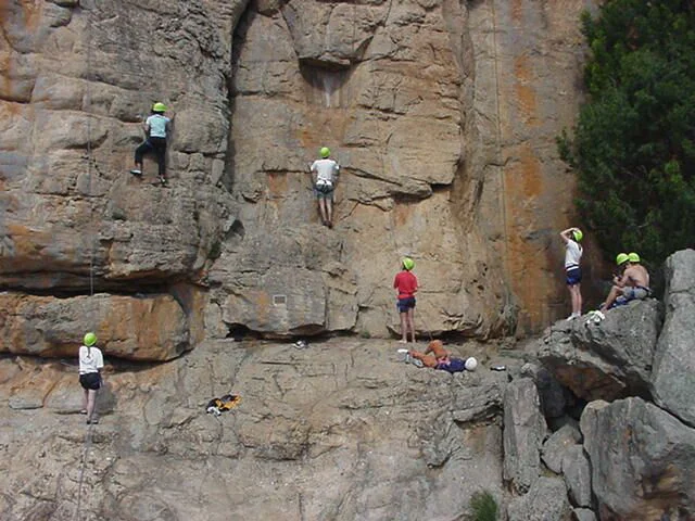 Climbing6.jpg