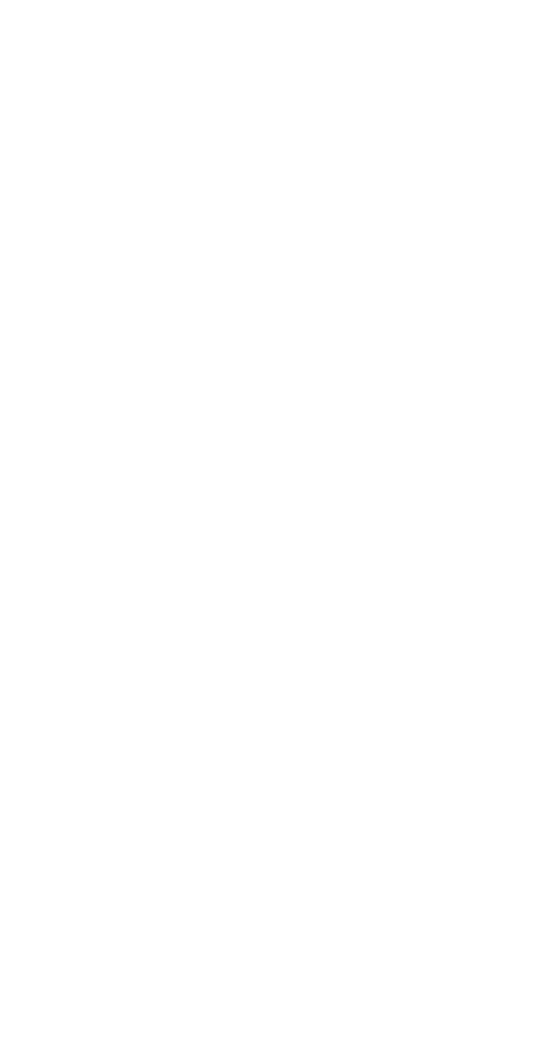 白い閃光や雷の稲妻が黒い背景に走っている画像