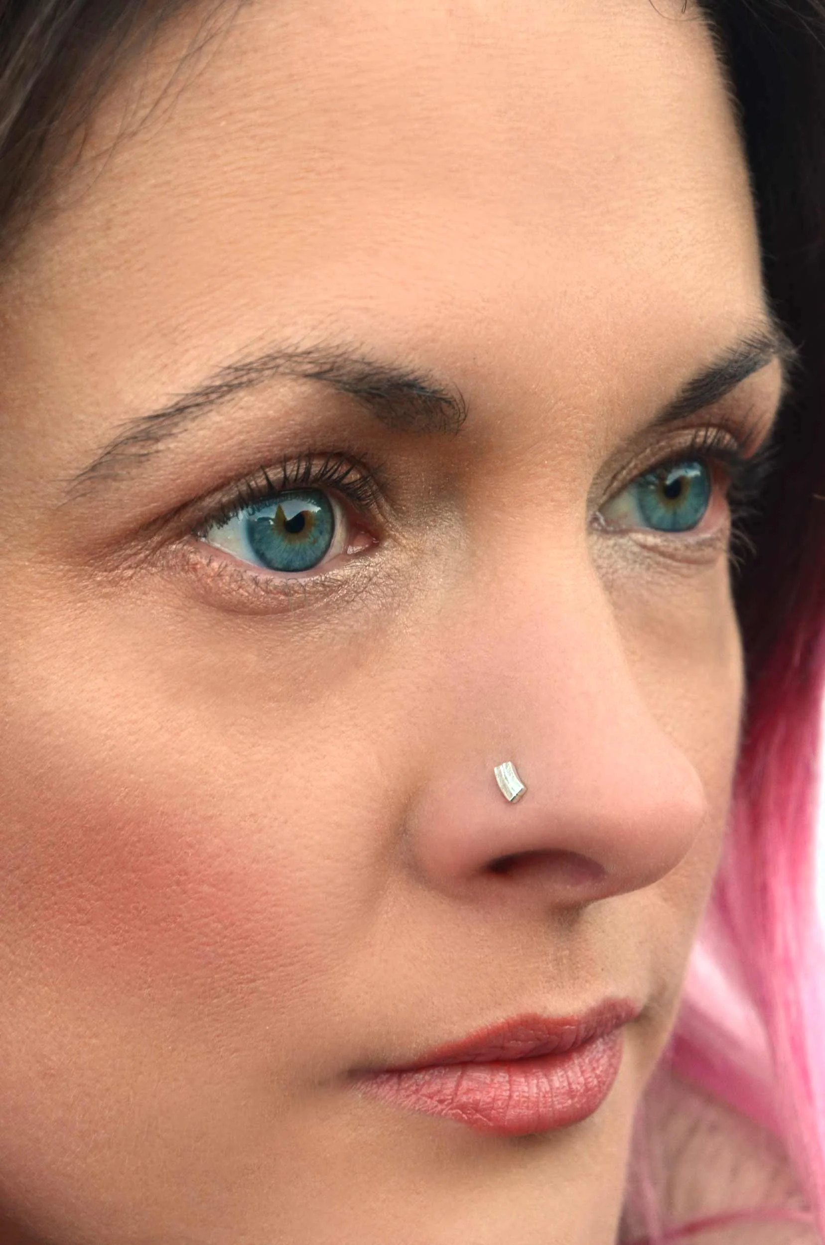 Tiny-silver-nose-stud-handmade.jpg