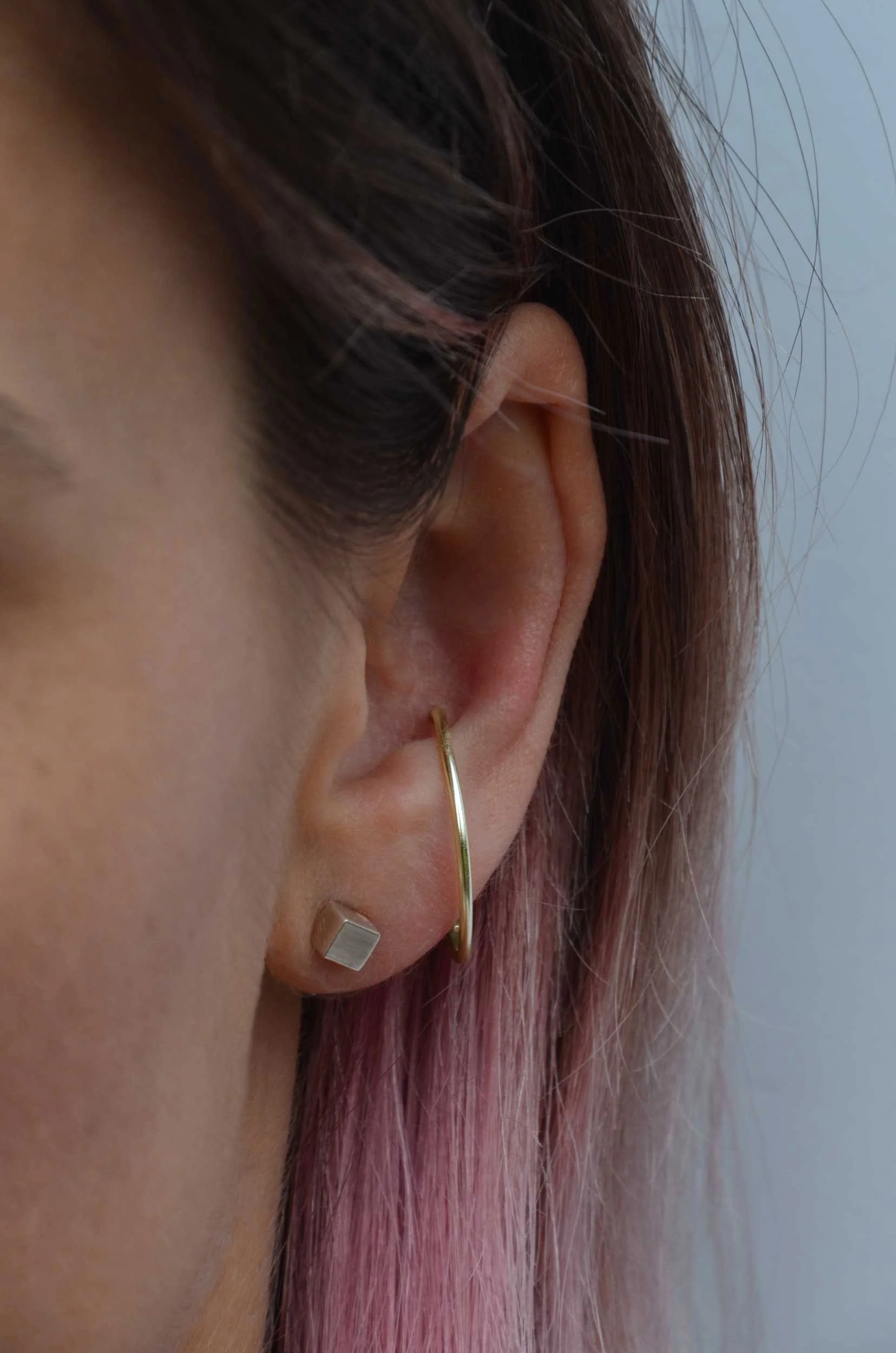 GOLD-oversize-hoop-conch-piercing-victoria-grace-jewellery.jpg