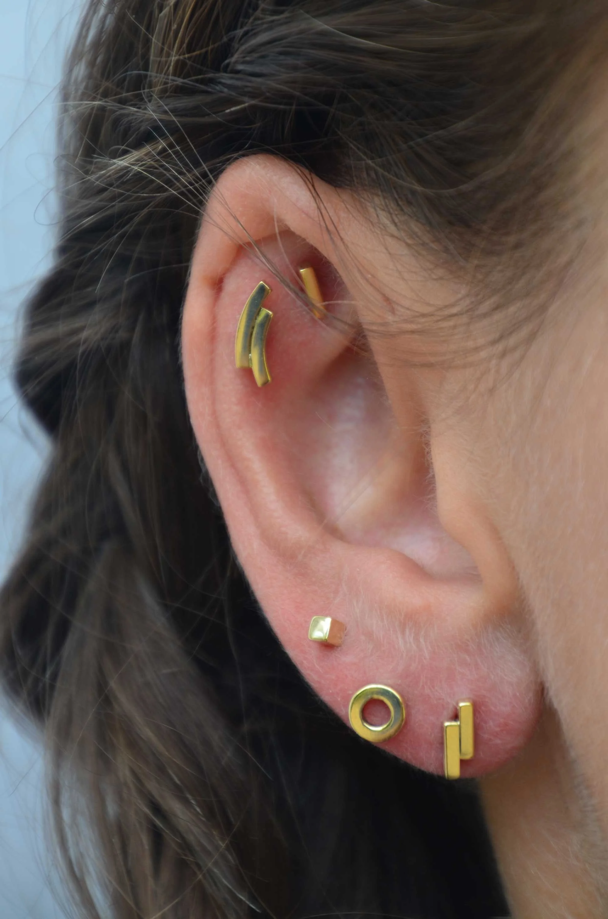 hand-crafted jewellery 18k yellow gold cartilage piercing earrings