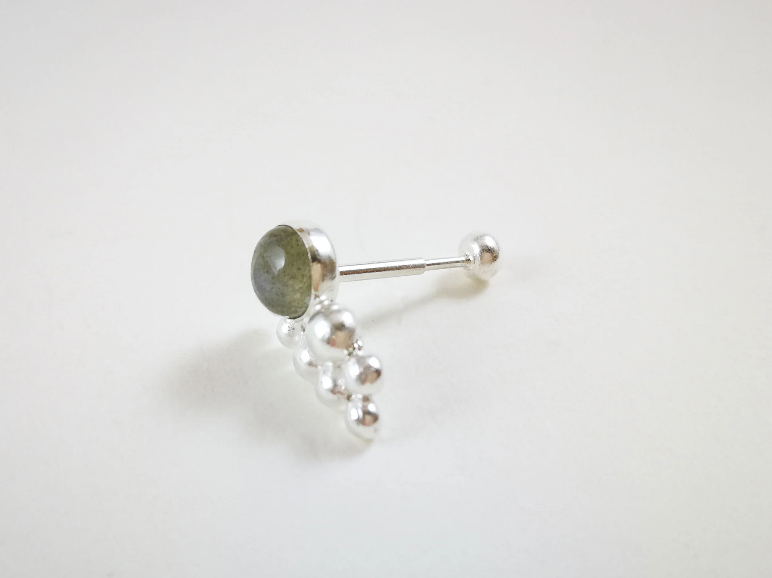 bespoke-gemstone-conch-earring-by-victoria-grace-silversmith.jpg
