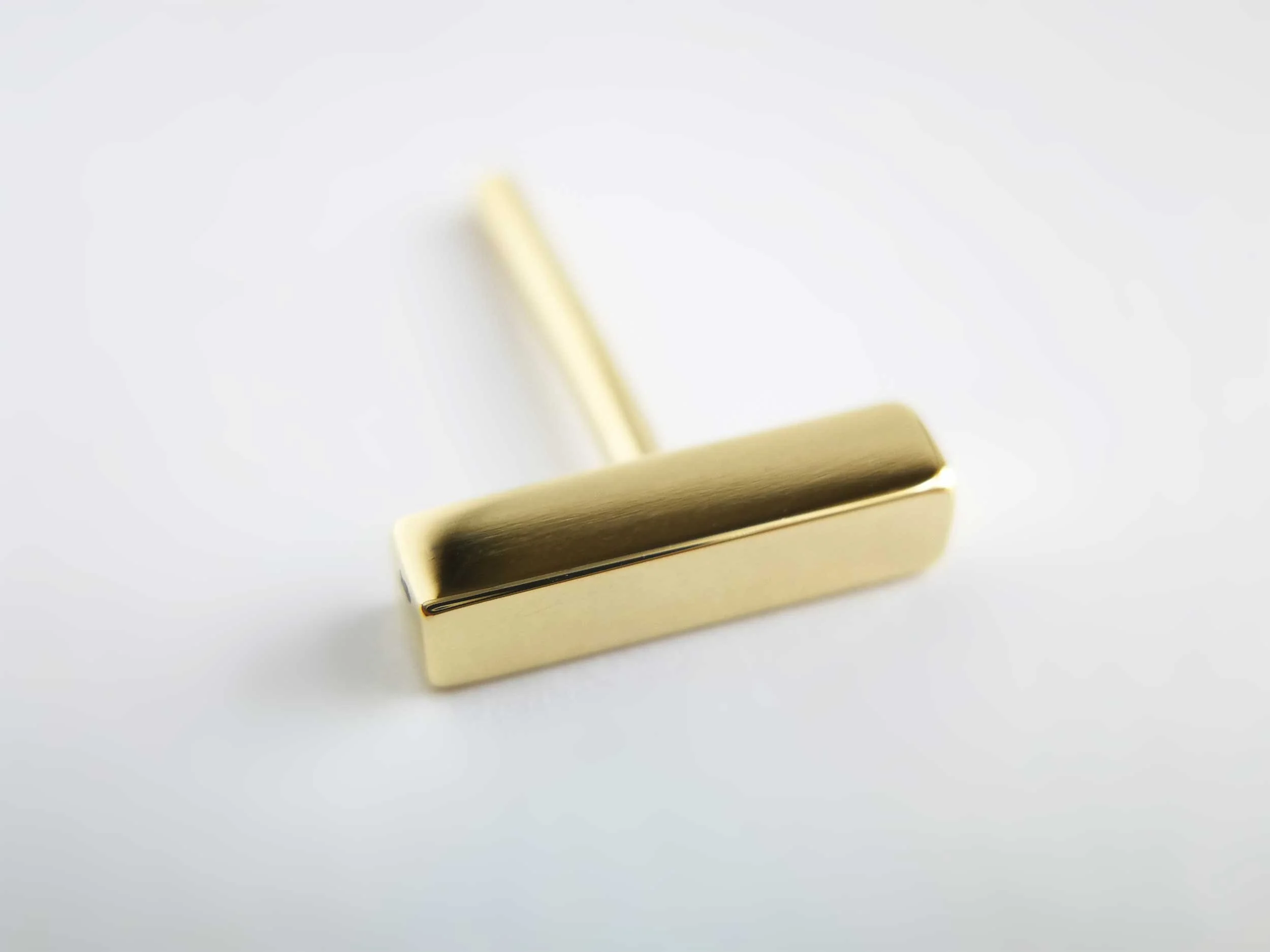 solid gold helix stud handmade in uk victoria grace silversmith