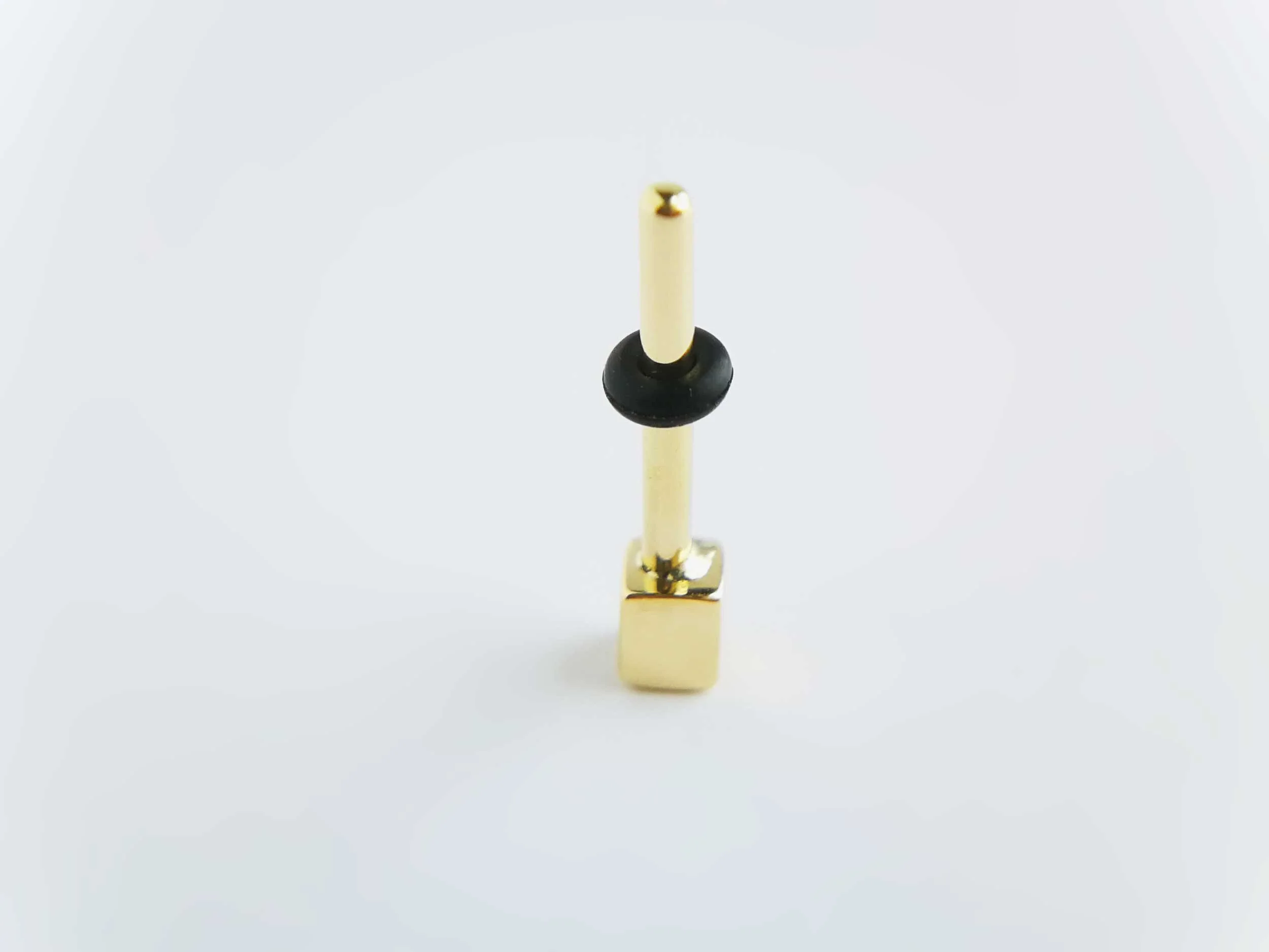 solid-gold-minimalist-cartilage-earring-the-aurum-collection.jpg