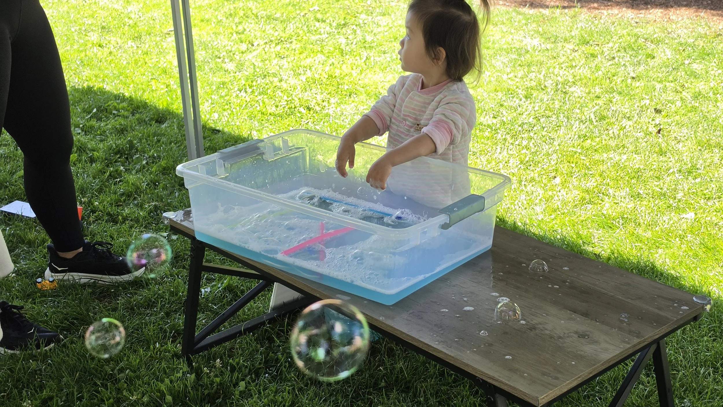 Laboratorio Abierto de Verano: Ciencia y Juego Sensorial | 28 de junio ☀️🧪
