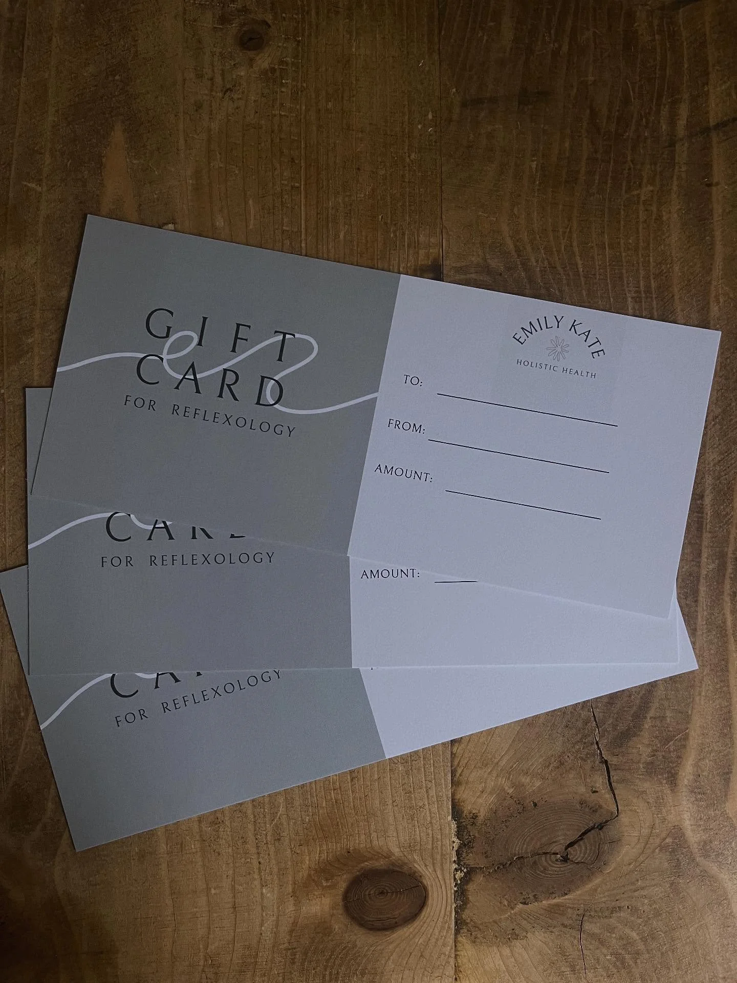 Is it too early to mention Christmas shopping…. ππ€£
Personally I can’t think of a better way to show someone you care than by gifting them a relaxing Reflexology session! 
My gift cards are available as physical gift cards or you can