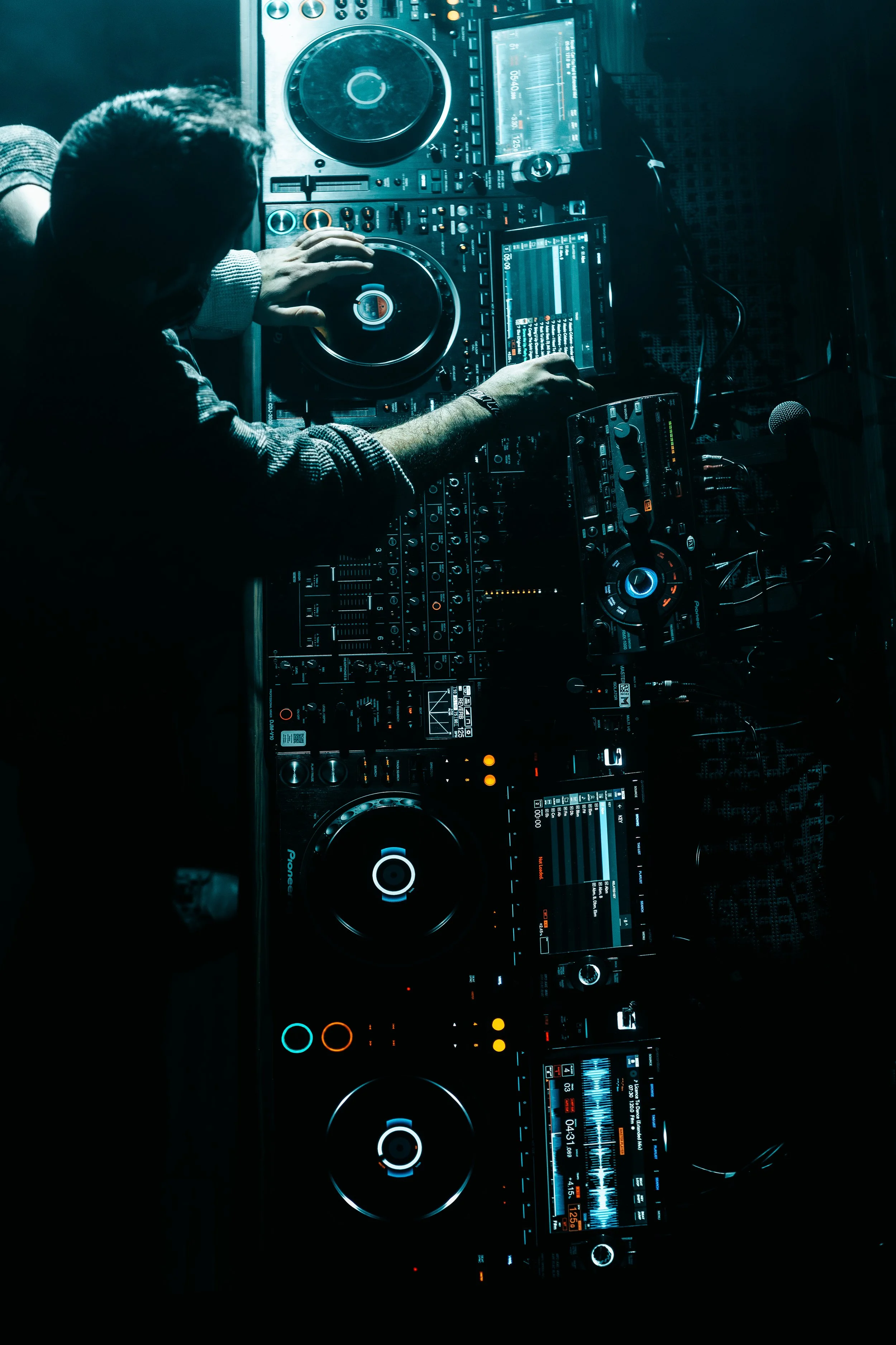 @bonmk1 - Connor Baker-04114.jpg