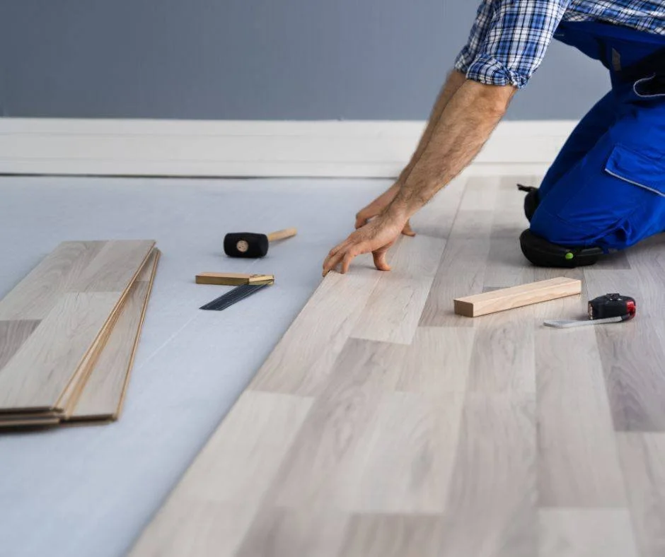 Did you know? ❄️ 

Winter is one of the best times to update flooring because indoor humidity is more stable and installers can work fast and efficiently. A great way to start the year strong. 🙌